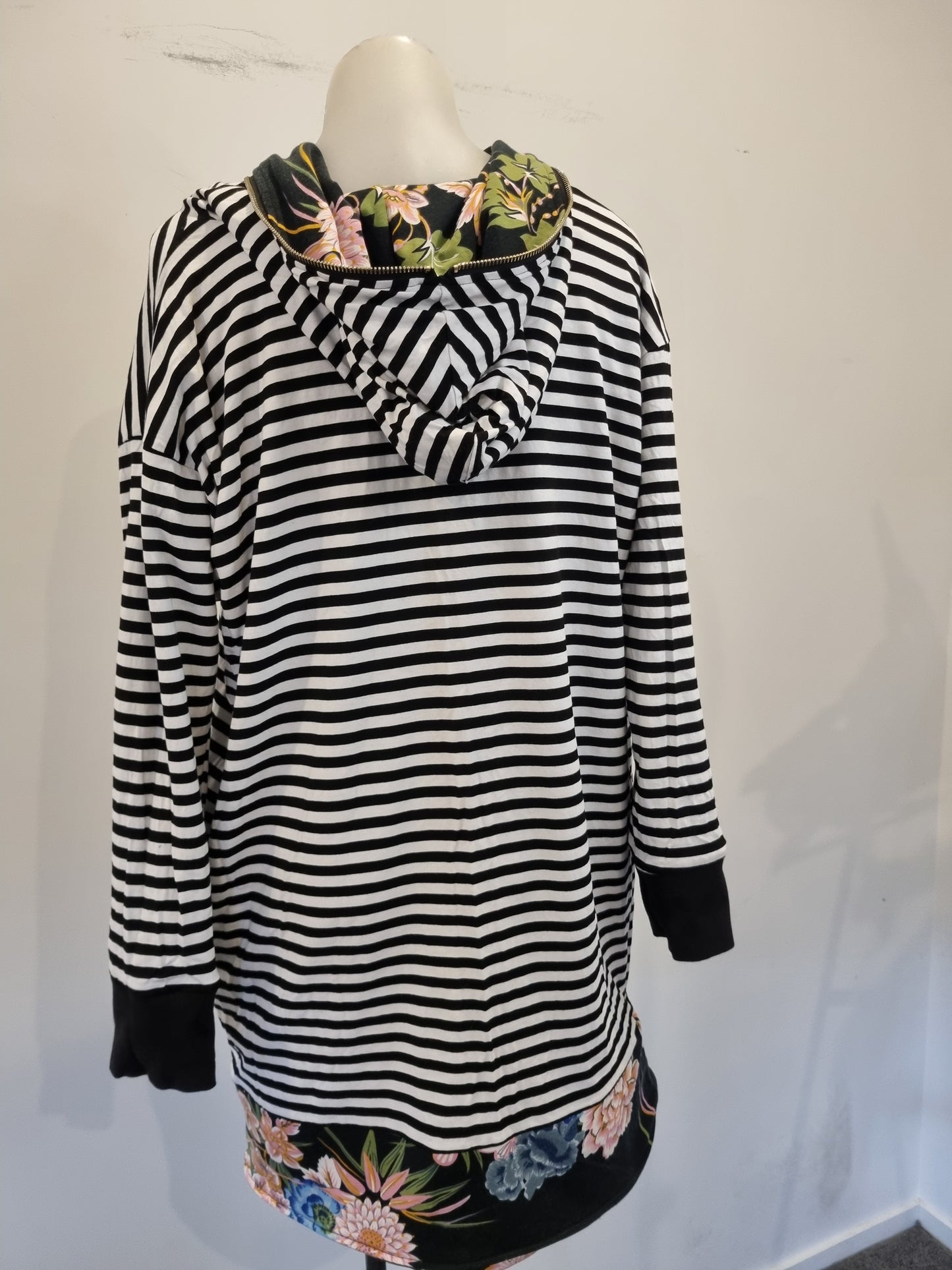 Charlo Reversible Cardigan - Size S