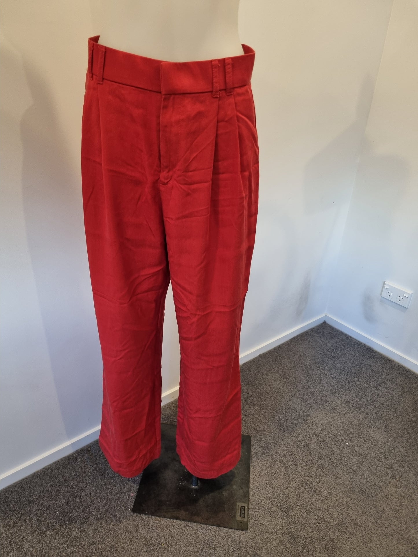 Zara Trousers - Size M