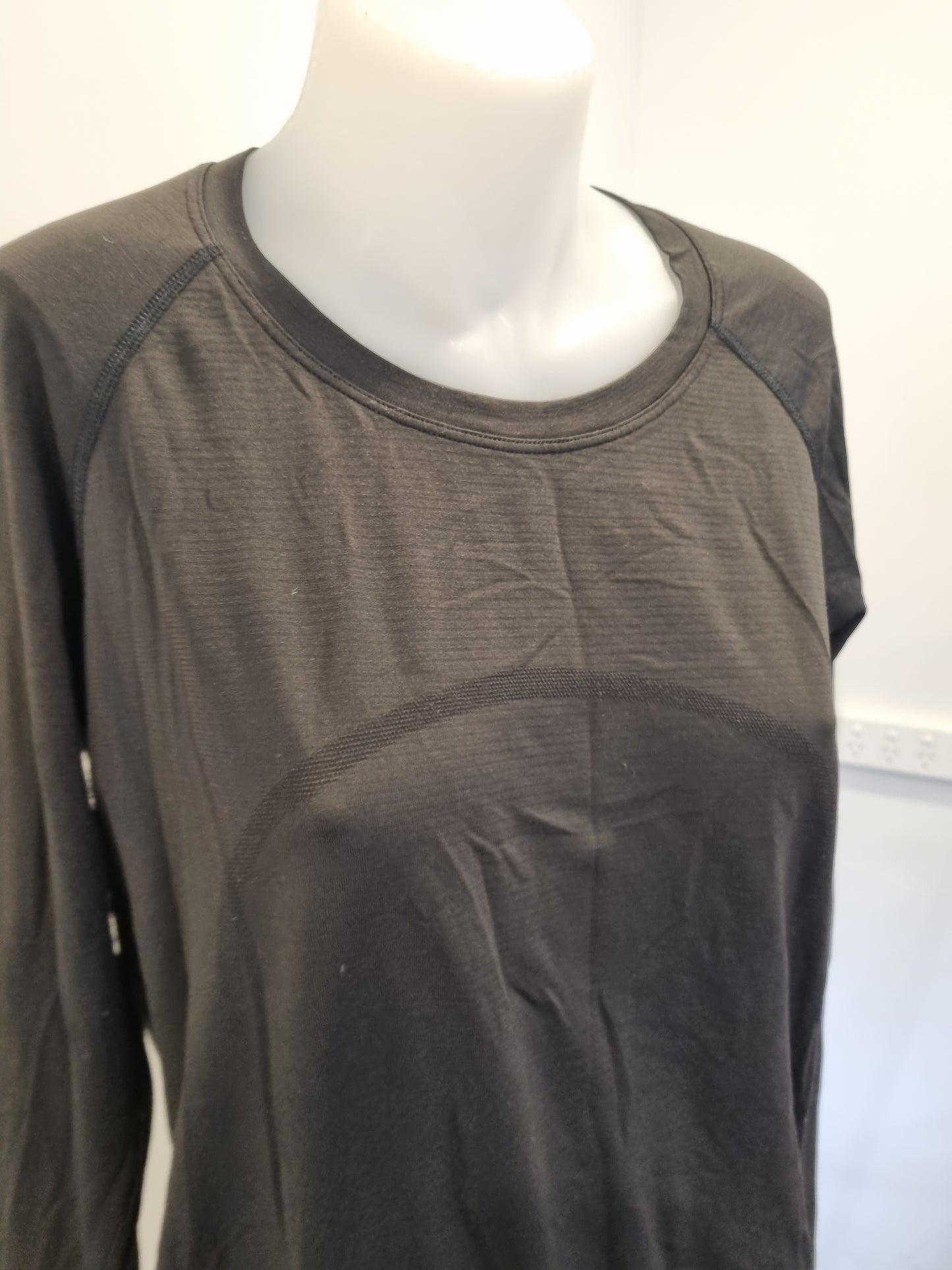Lululemon Active Top - Size 12