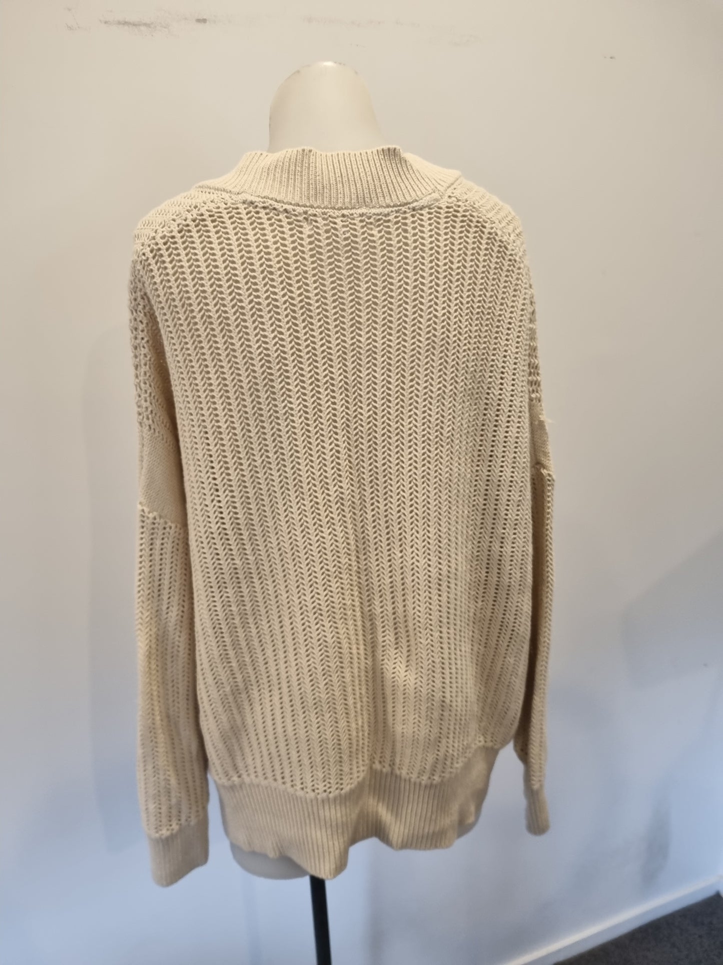 Max Jumper - Size M