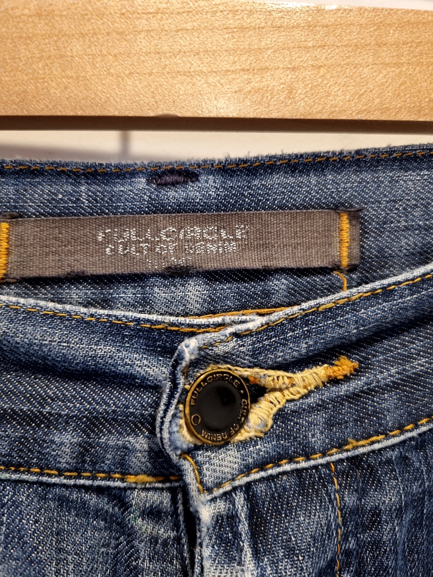 Full Circle Cult of Denim Jeans - Size 34L (16)