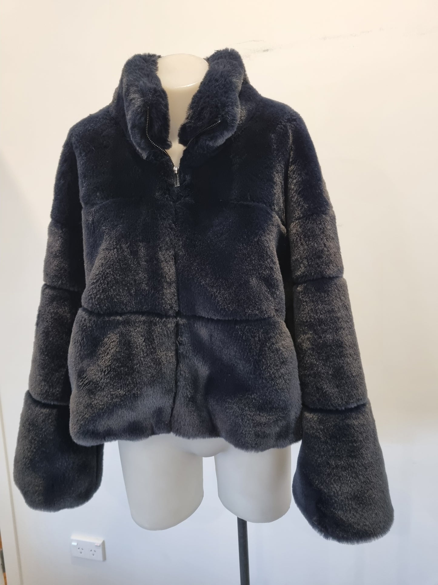 Storm Jacket - Size 8