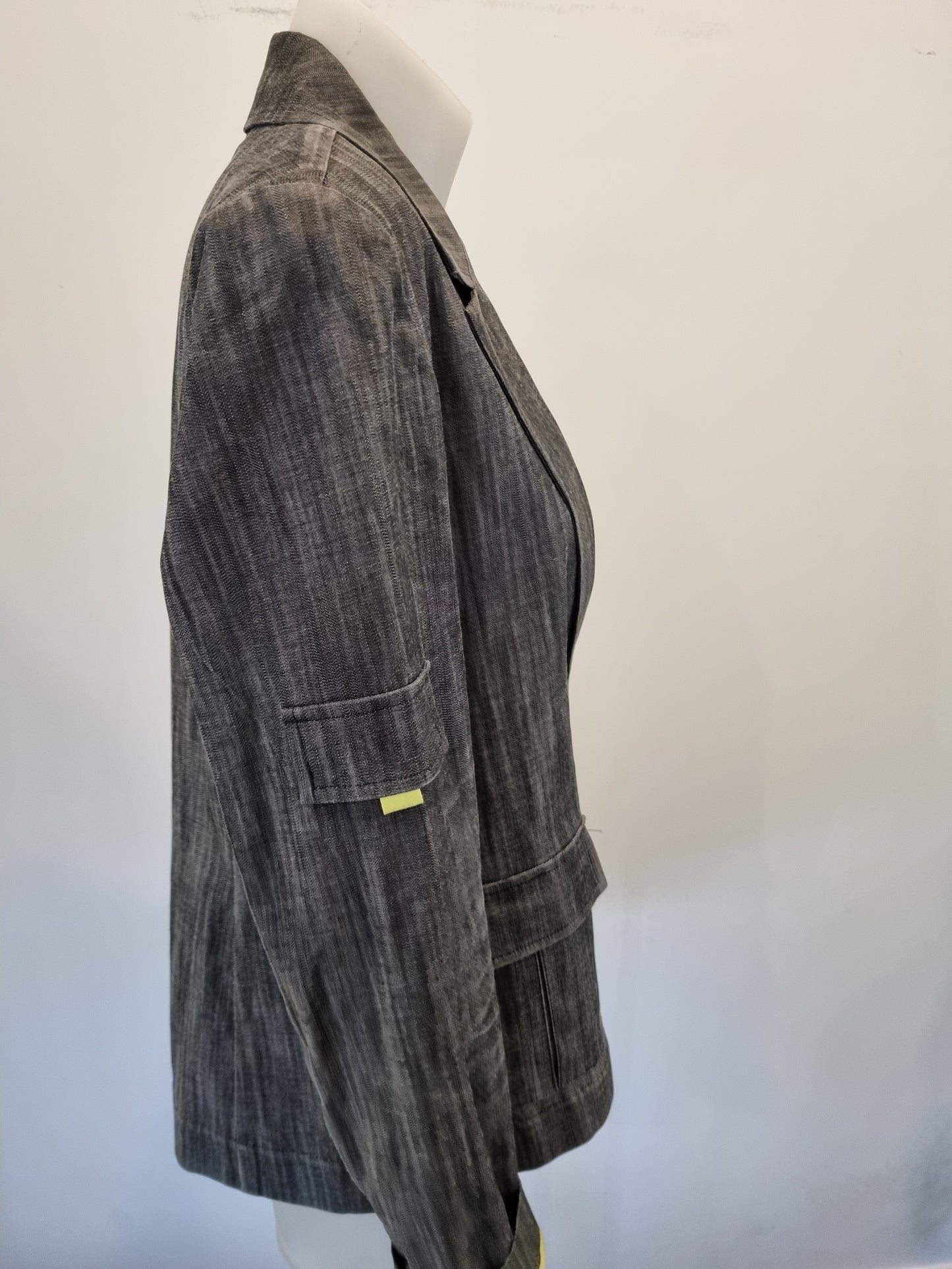 Lounge Jacket - Size 12