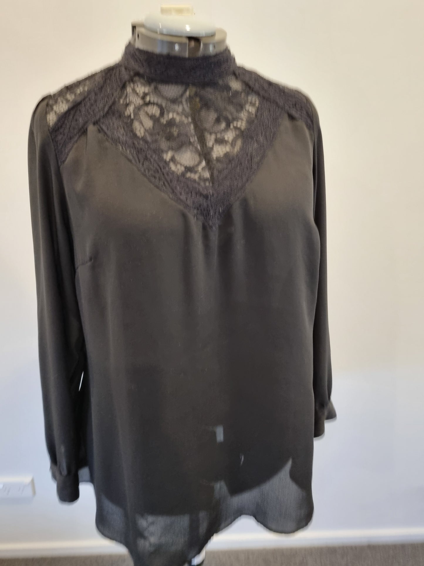 City Chic Top - Size M (18)
