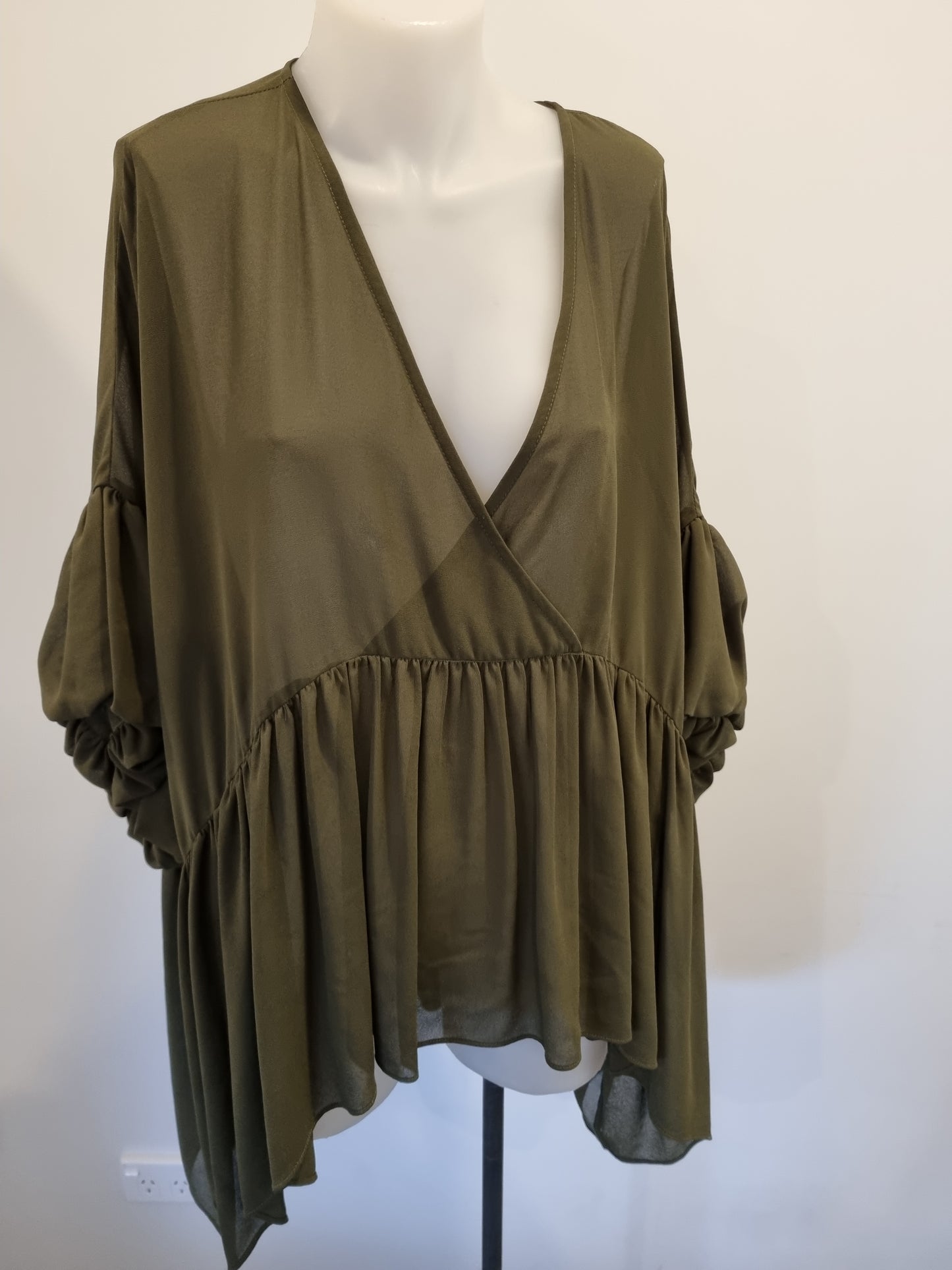 Pretty Basic Top - Size M/L