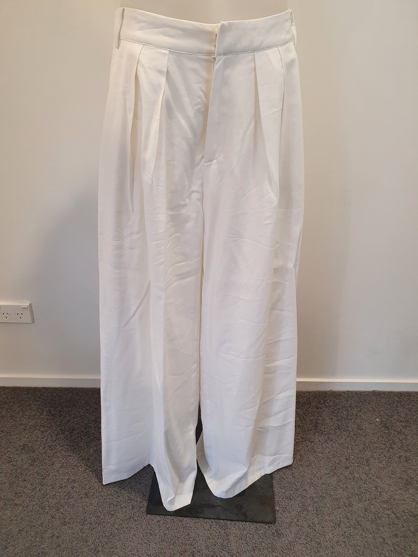 SNDYS Wideleg Pants - Size L (14)