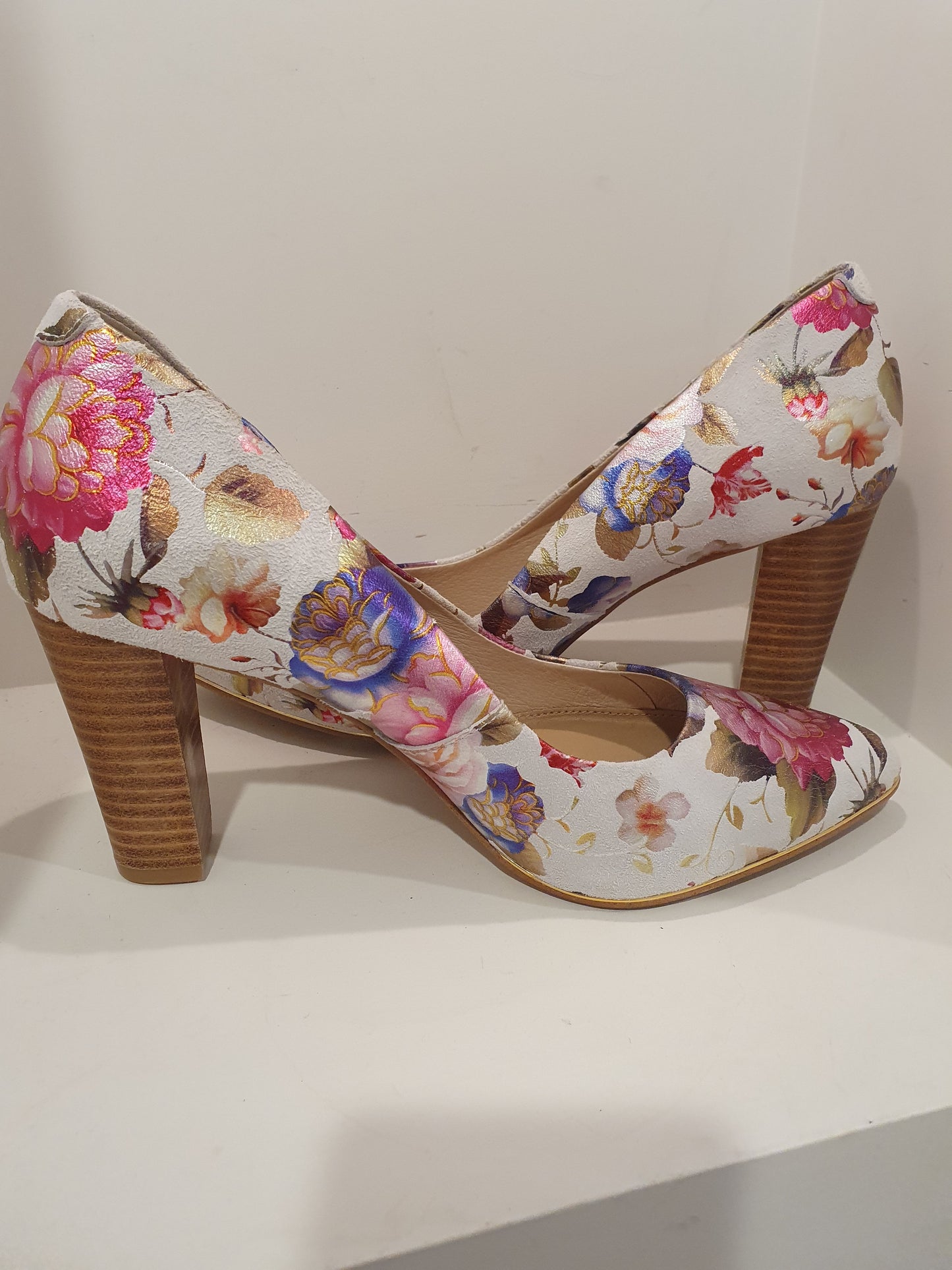 Isabella Anselmi Floral Heels - Size 40