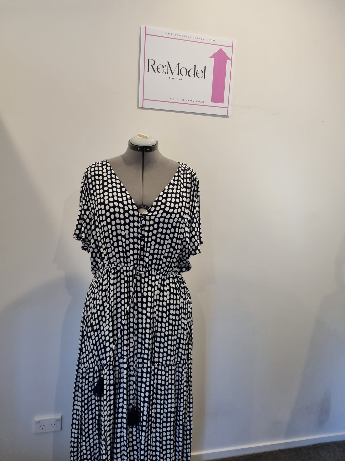 Salty Crush Dress - Size 18 (BNWT)