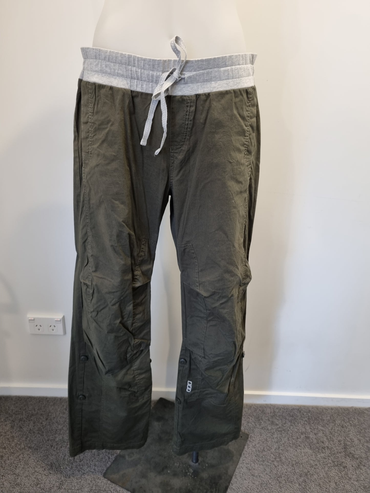 Lorna Jane Pants - Size M