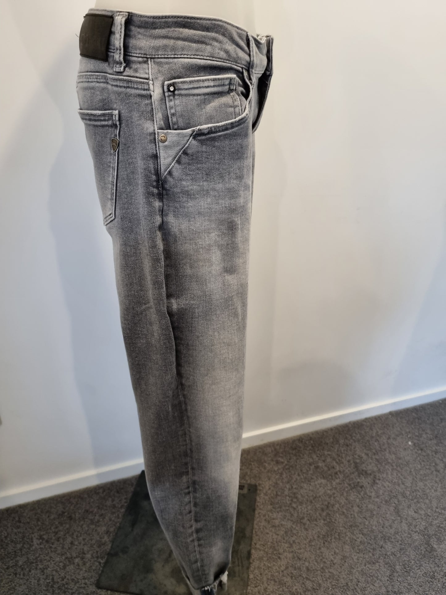 Zhrill Jeans - Size 30 (12)