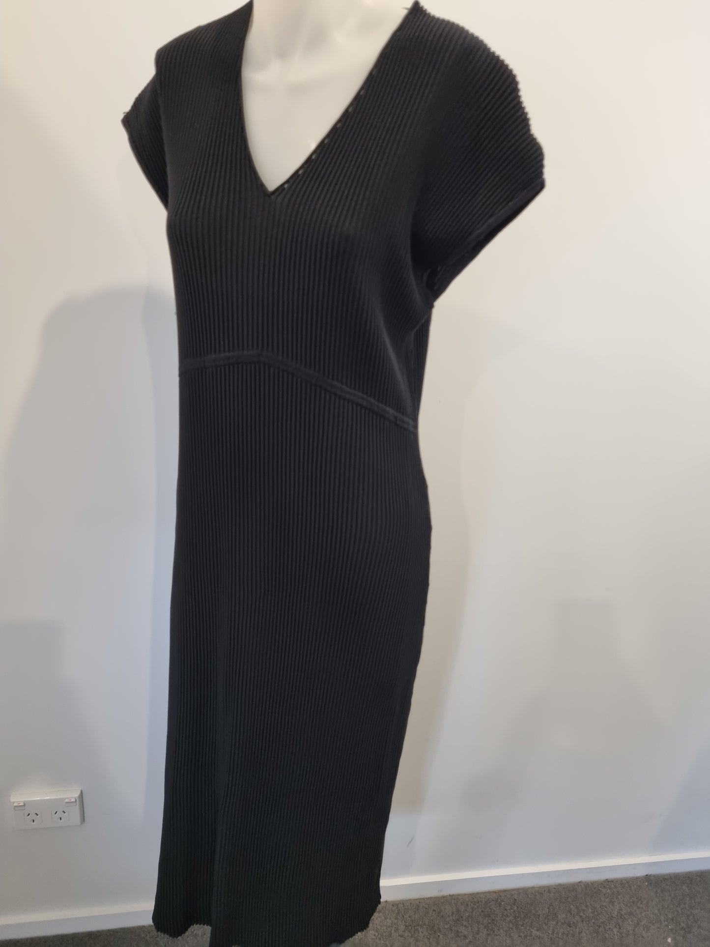 Veronika Maine Dress - Size L