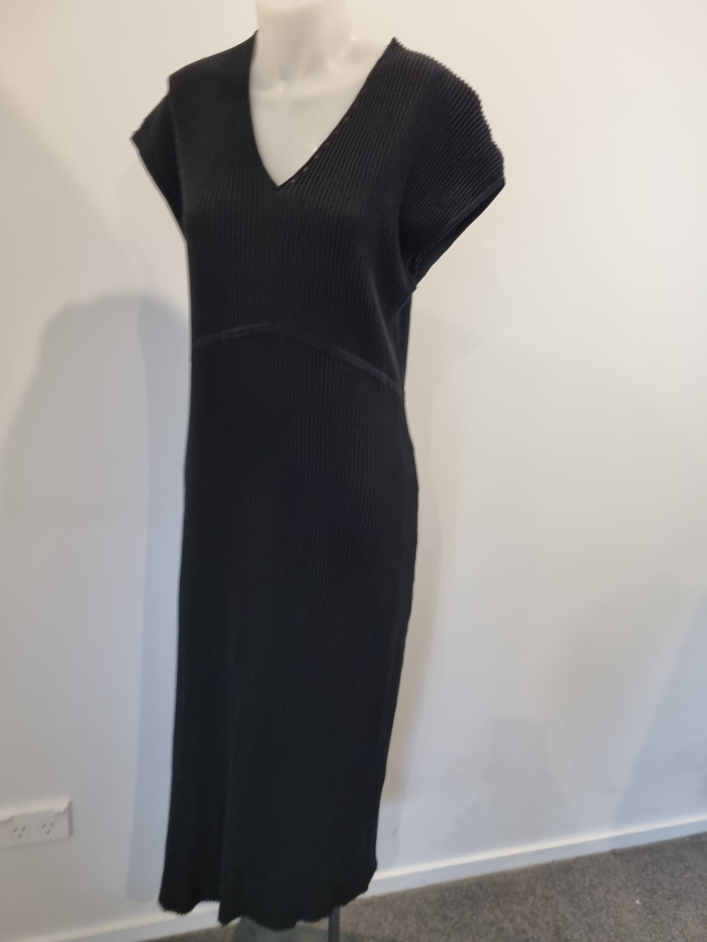 Veronika Maine Dress - Size L