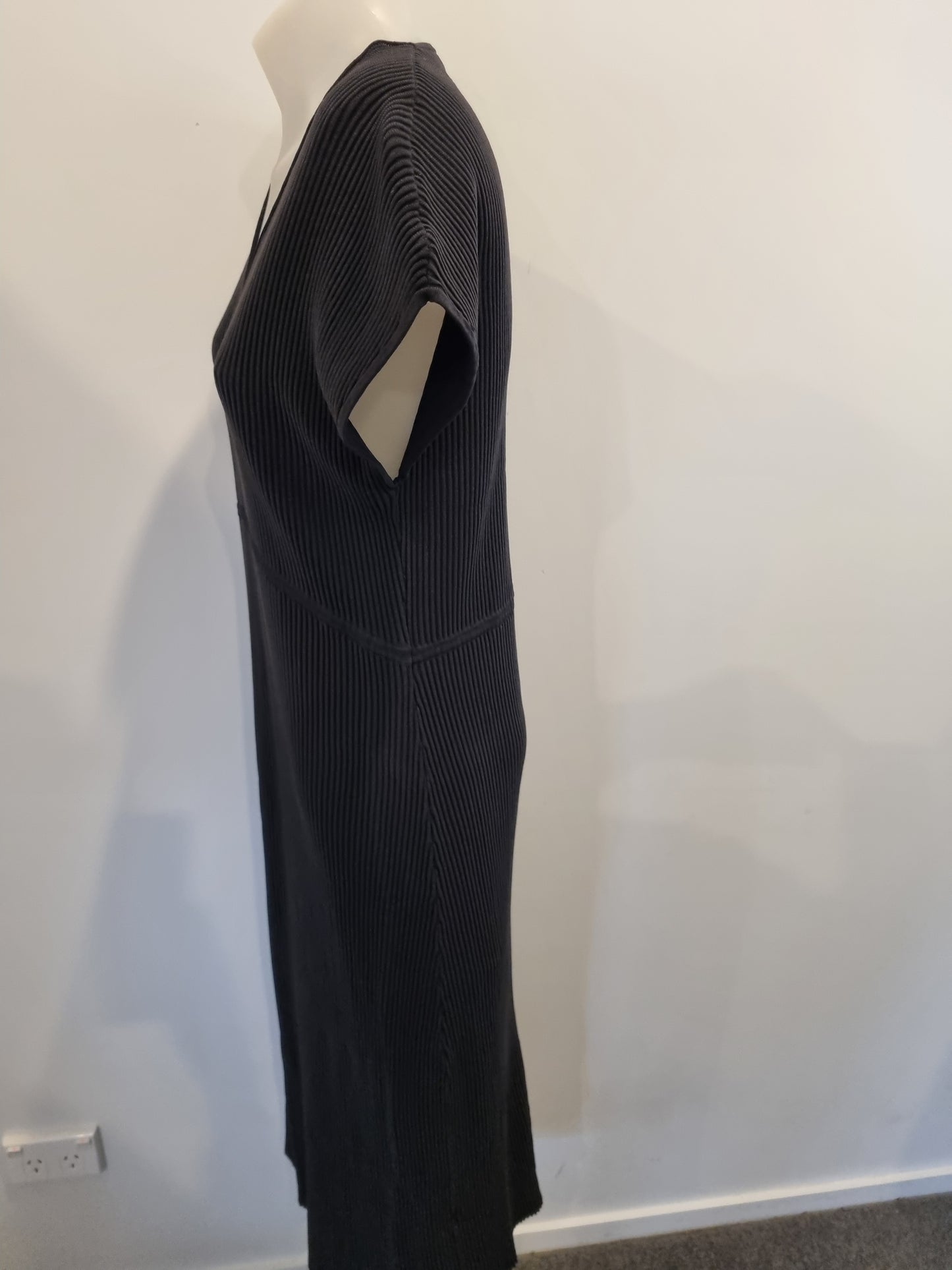 Veronika Maine Dress - Size L