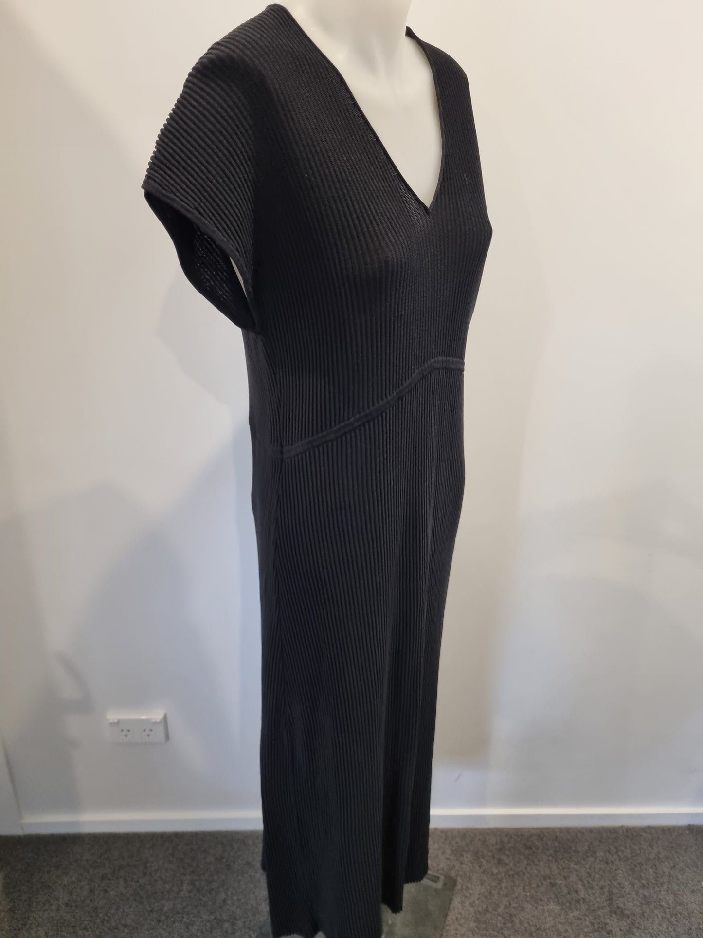 Veronika Maine Dress - Size L