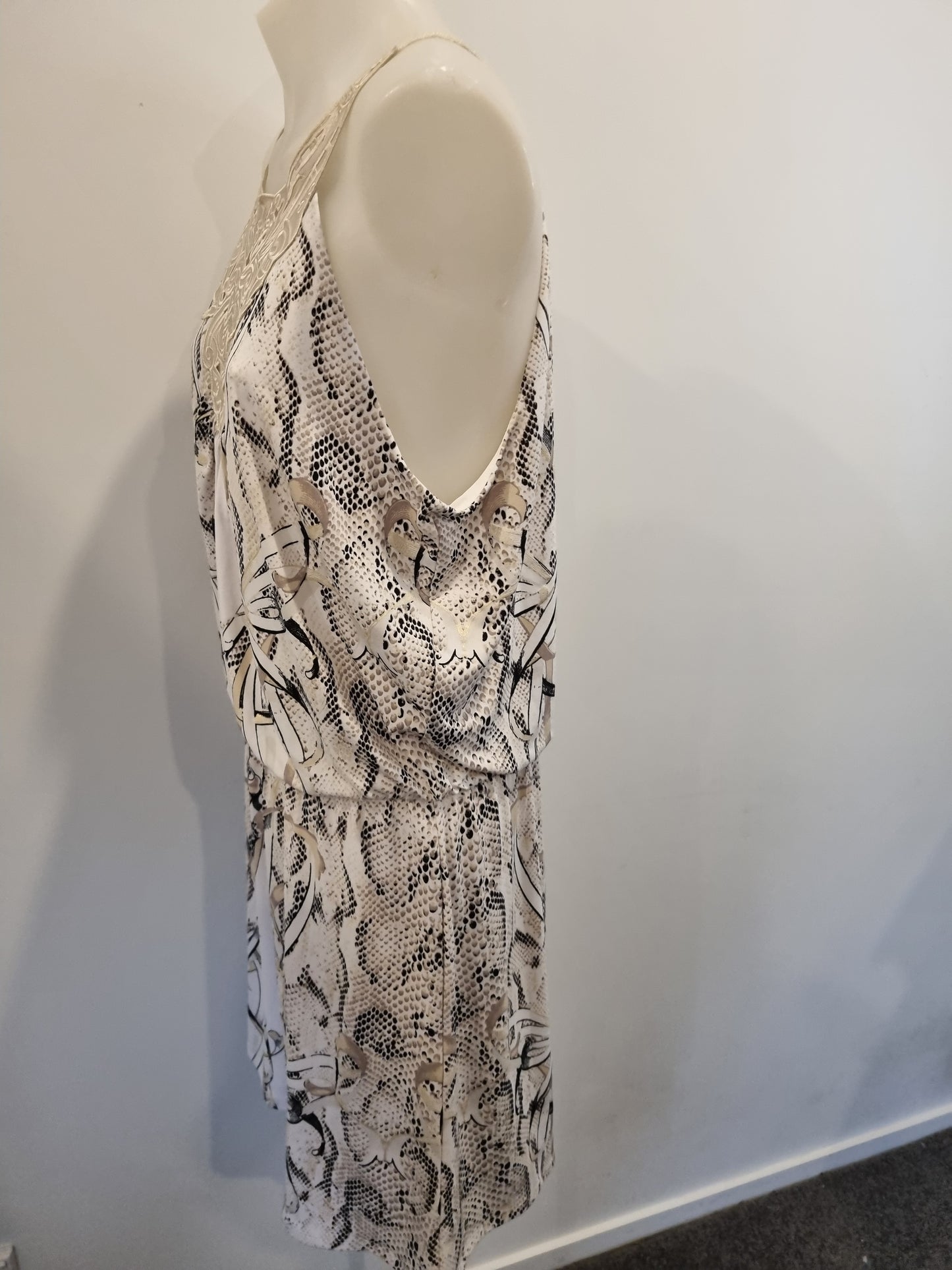 White Black Dress - Size L