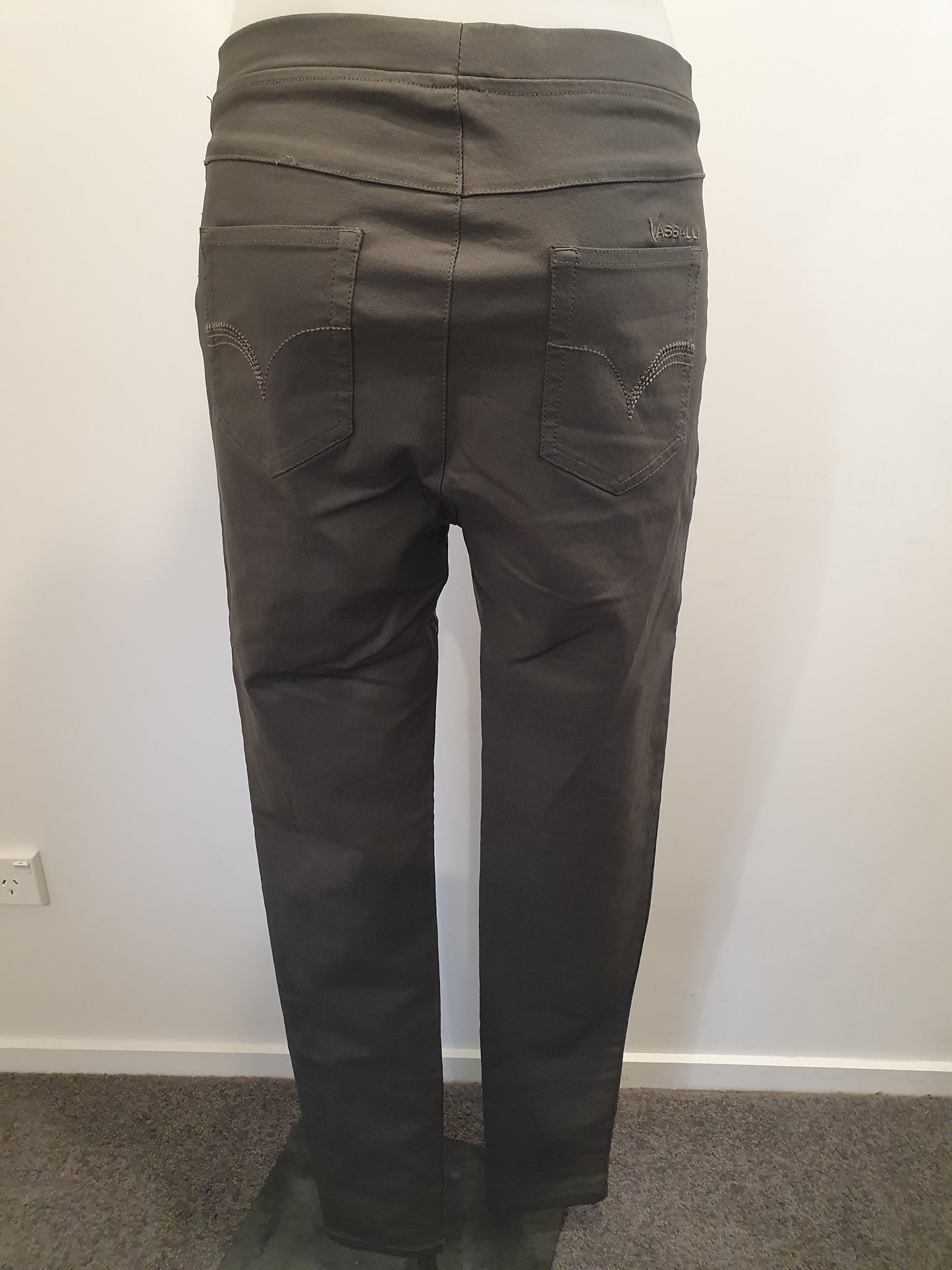 Vassalli Coated Pants - Size 10