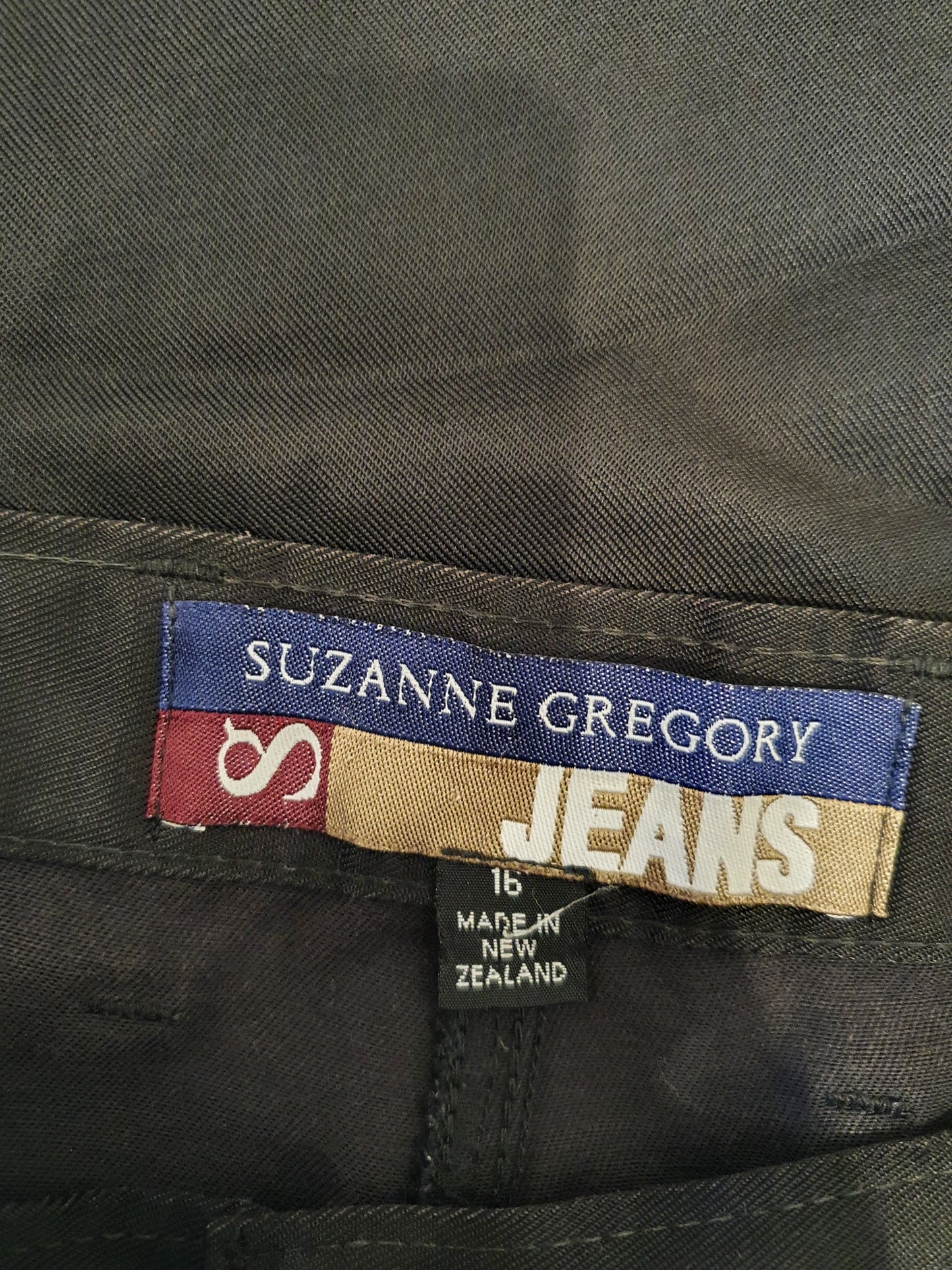 Suzanne Gregory Jeans - Size 16