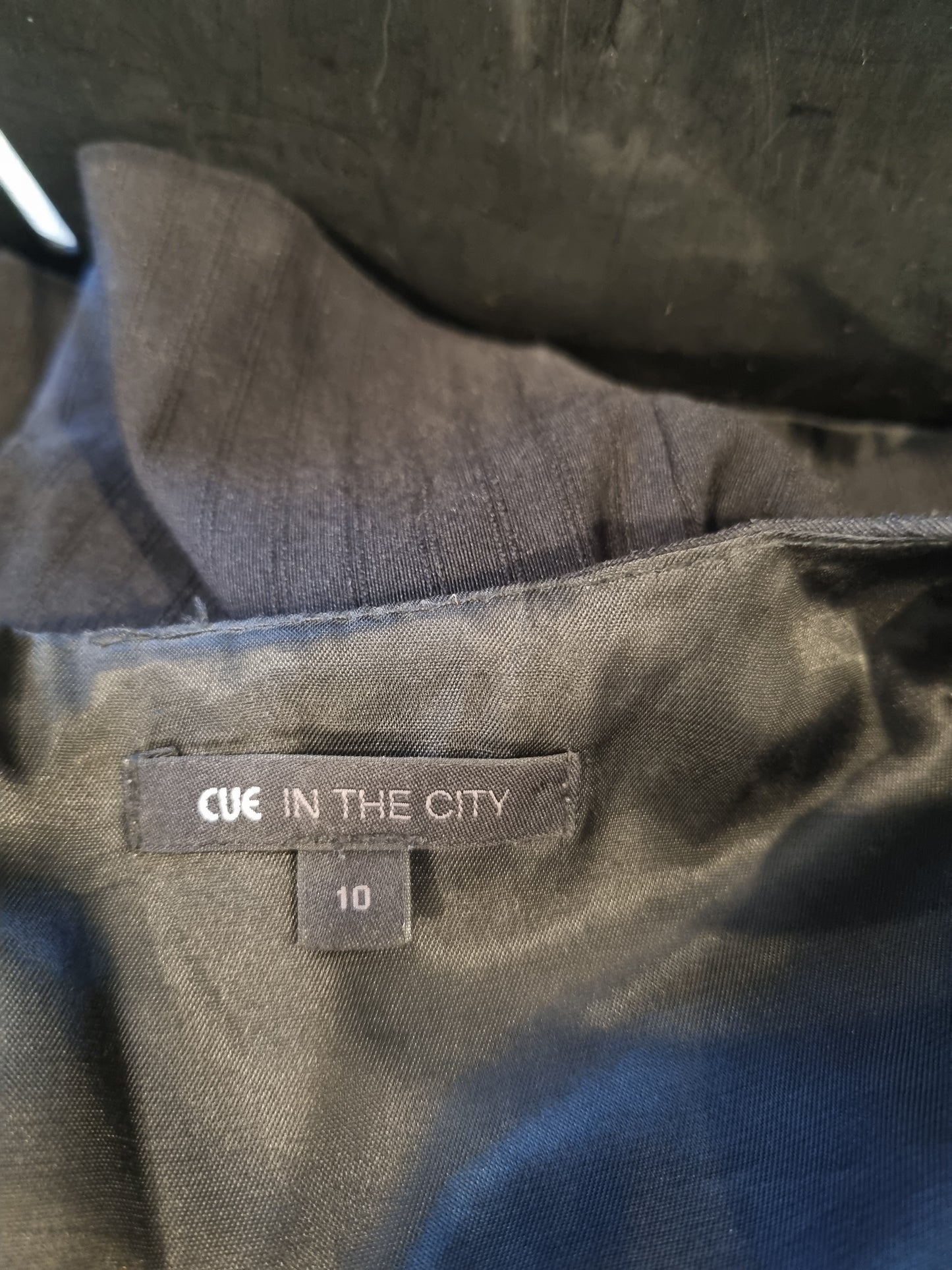 Cue dress - Size 10
