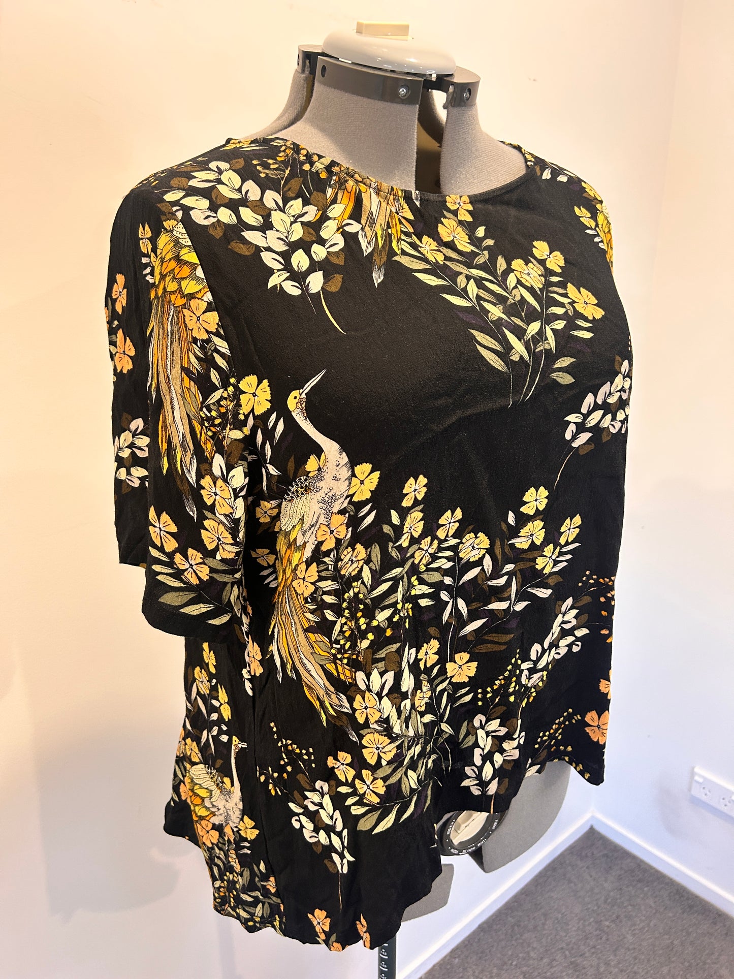 Whistle Top - Size 18 (petite)
