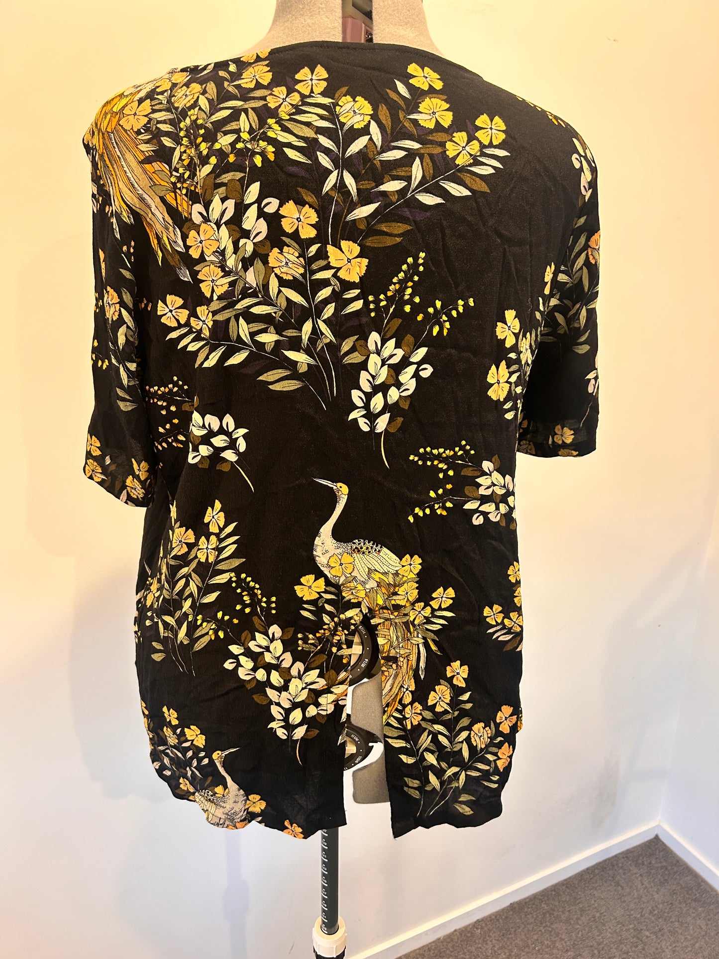 Whistle Top - Size 18 (petite)