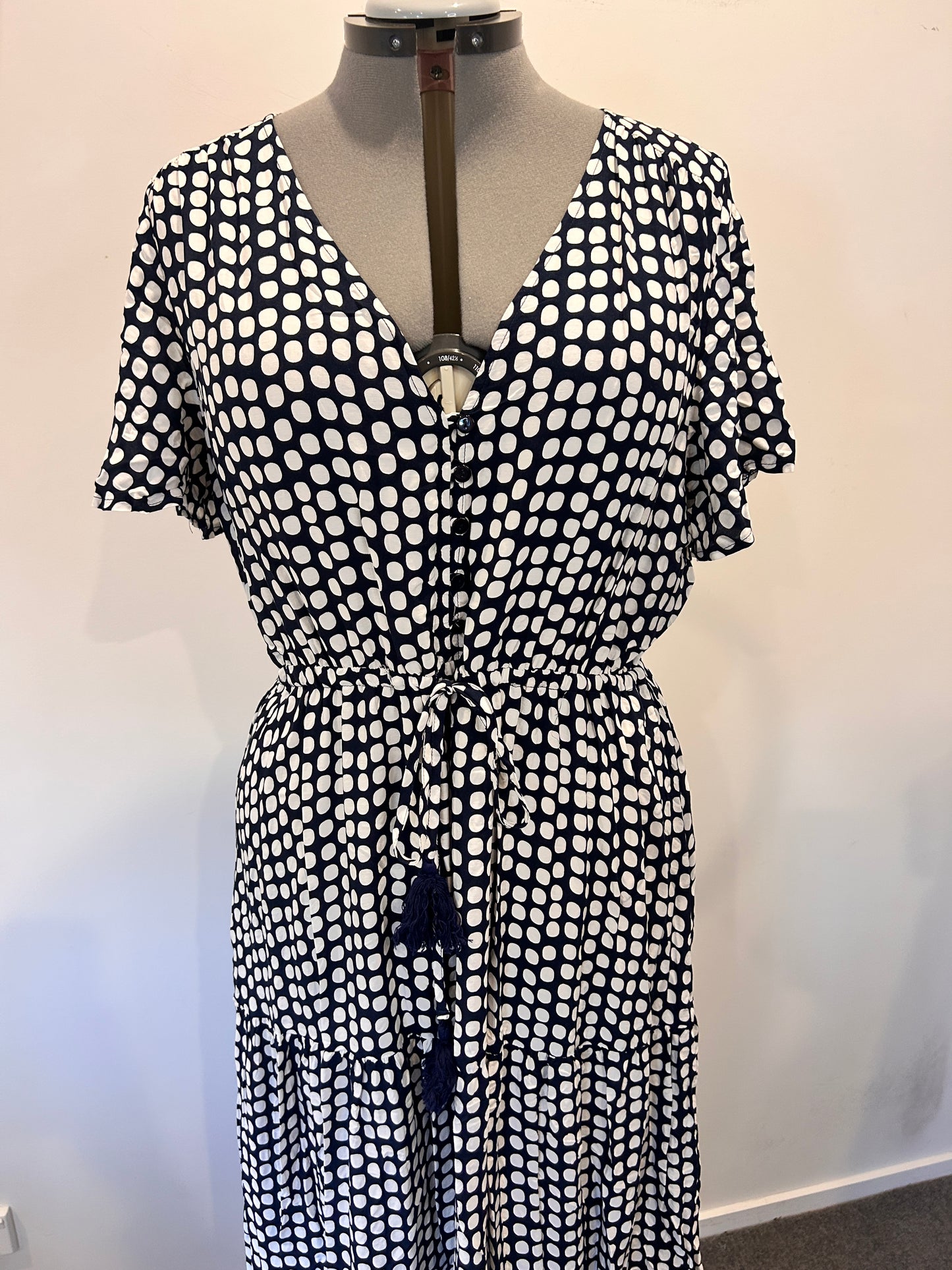 Salty Crush Dress - Size 18 (BNWT)