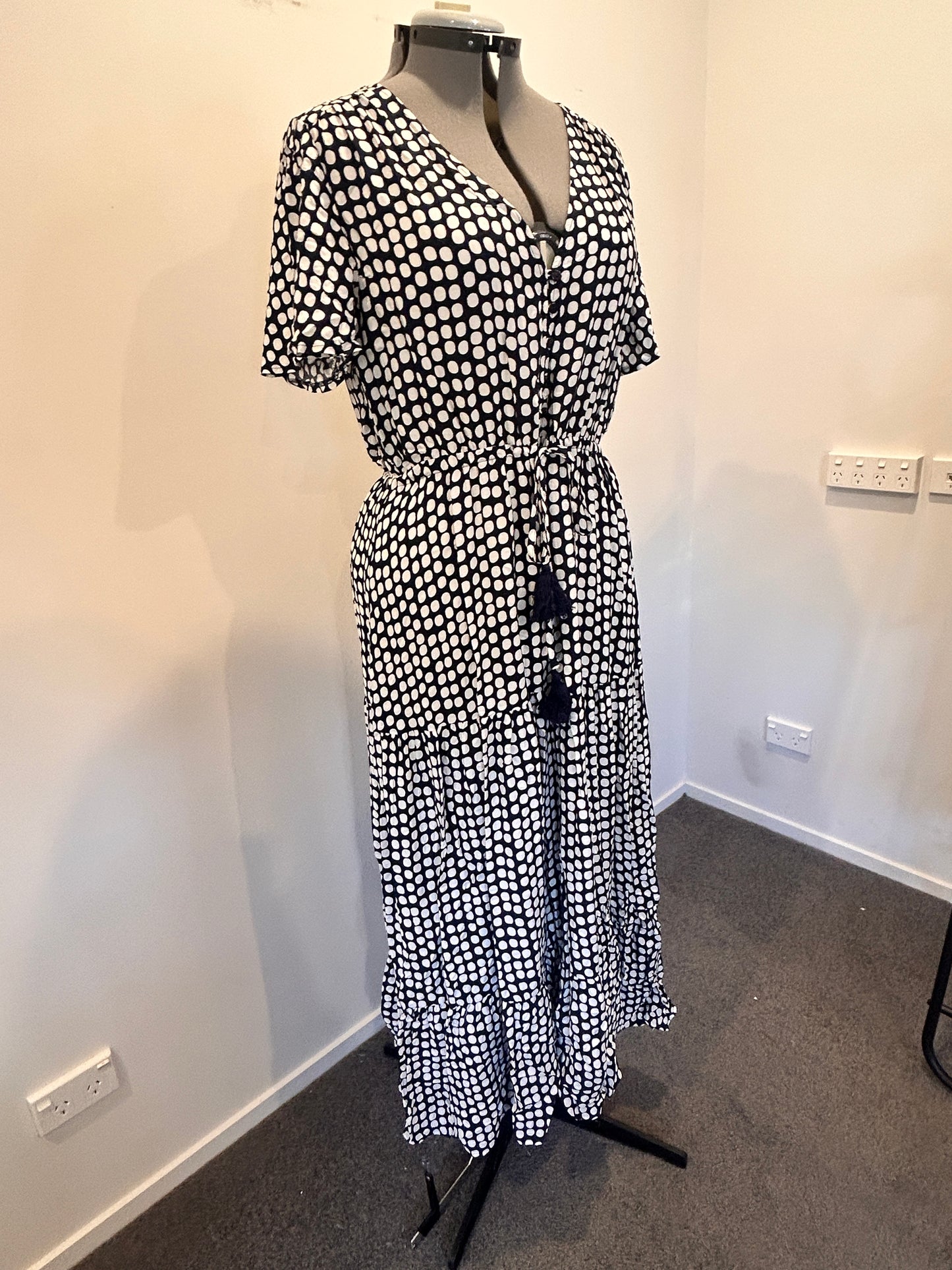 Salty Crush Dress - Size 18 (BNWT)