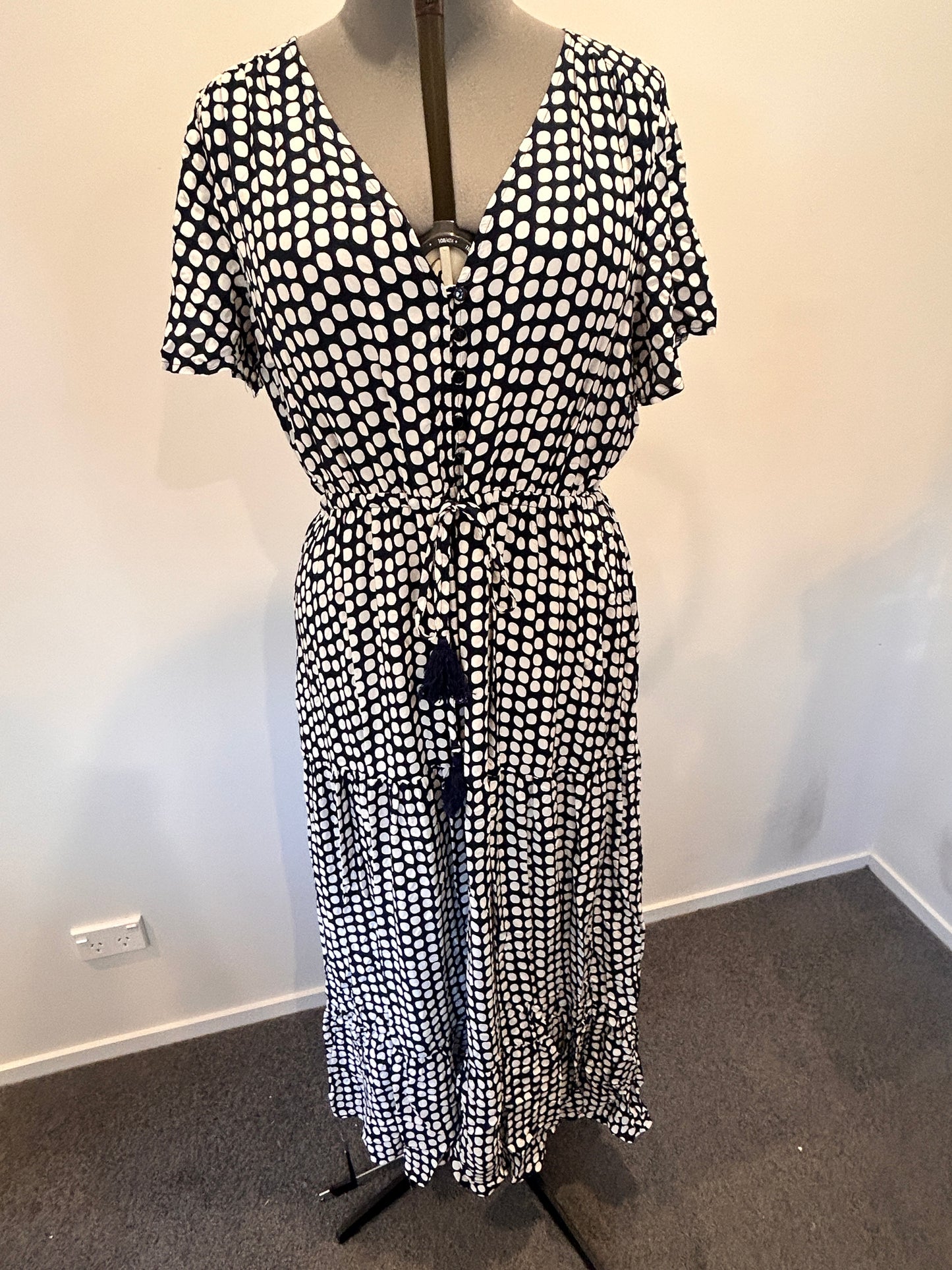 Salty Crush Dress - Size 18 (BNWT)