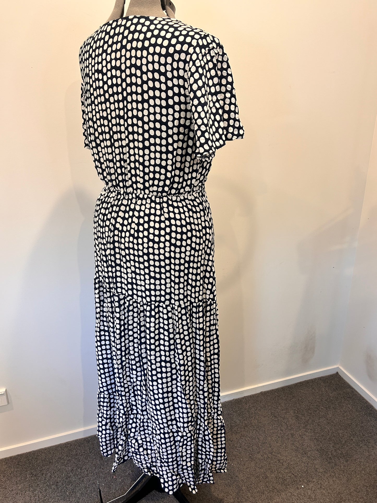 Salty Crush Dress - Size 18 (BNWT)