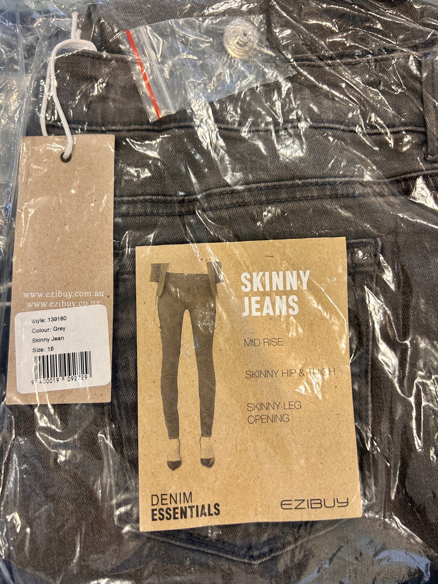 Ezibuy Skinny Jeans - Size 16 (BNWT)