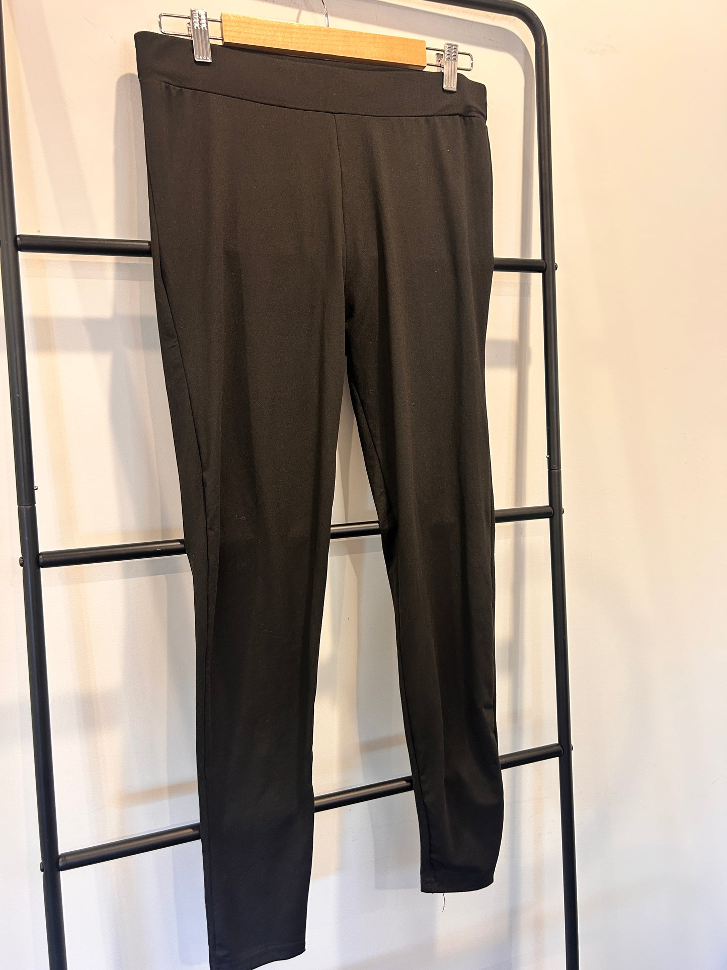 Vine Apparel Leggings/Tights - Size L (BNWT)