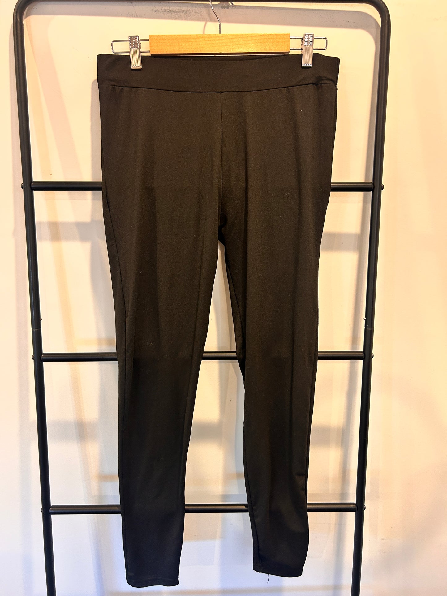 Vine Apparel Leggings/Tights - Size L (BNWT)