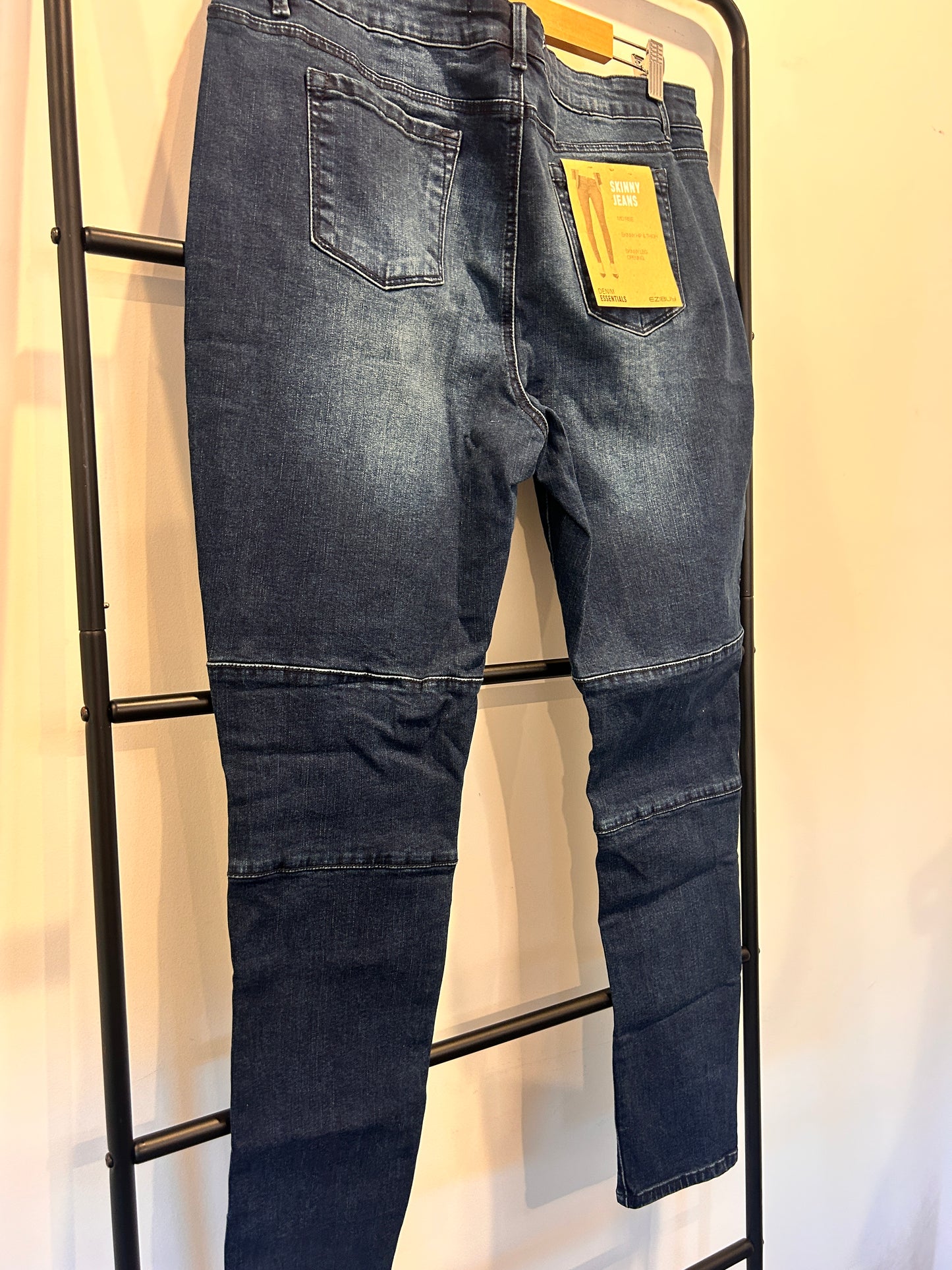 Ezibuy Skinny Jeans - Size 16 (BNWT)