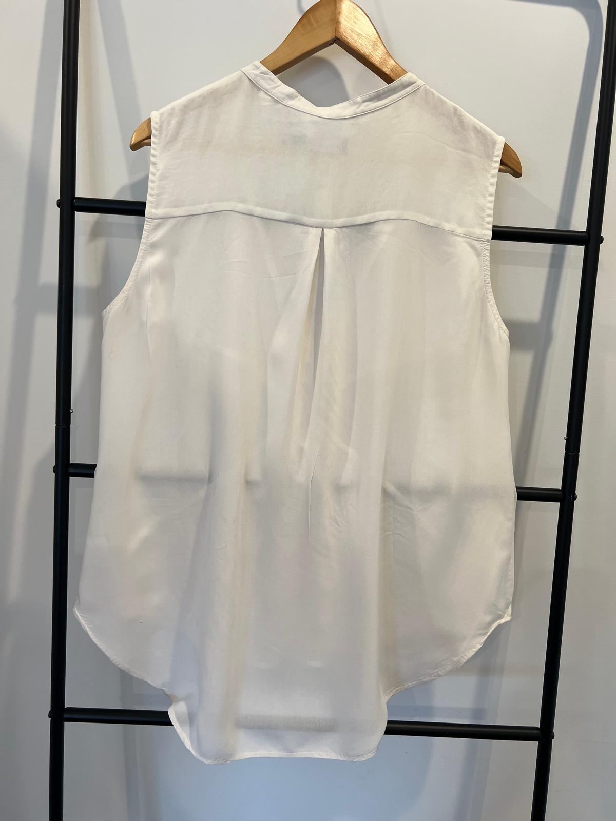 Obi Sleeveless shirt - Size 16