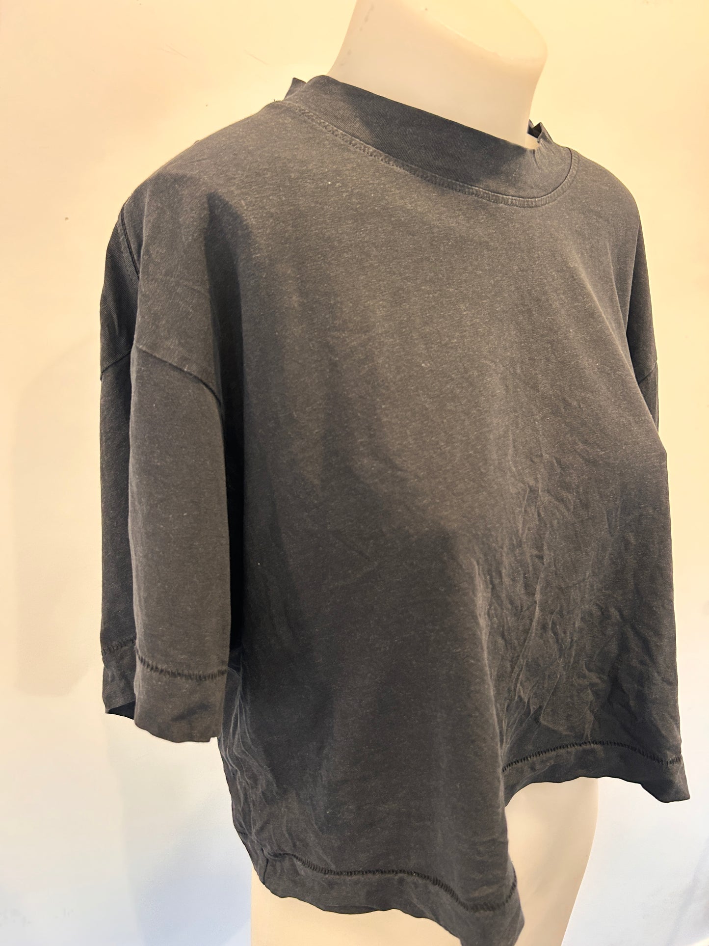 Commoners Cropped TShirt - Size 6