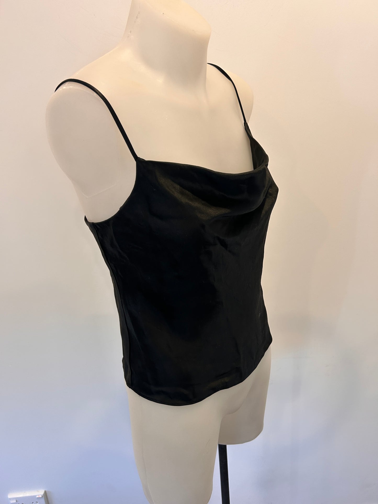 Seed Singlet - Size 6/8 (tag removed)