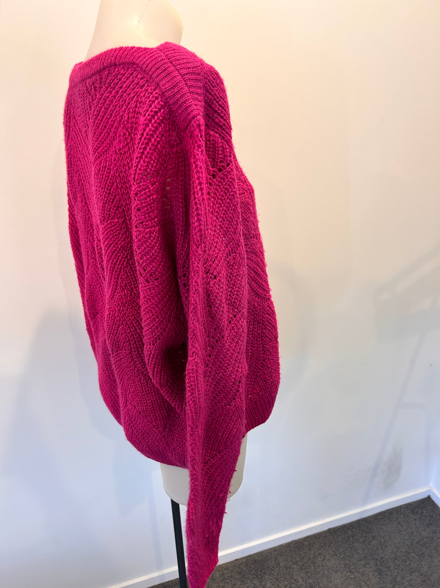 Capture Knit Top- Size L