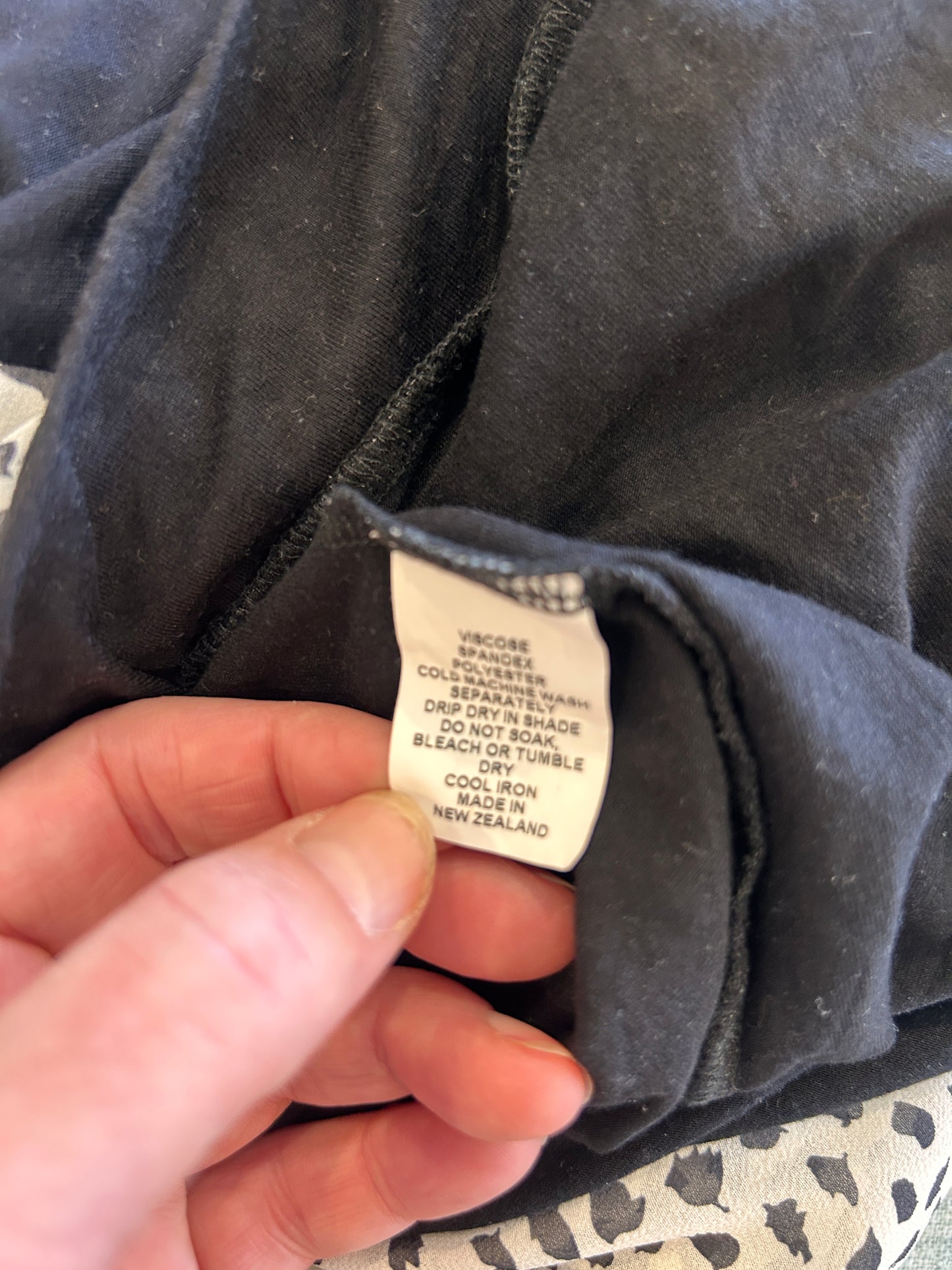 everyone's daughter top - Size L