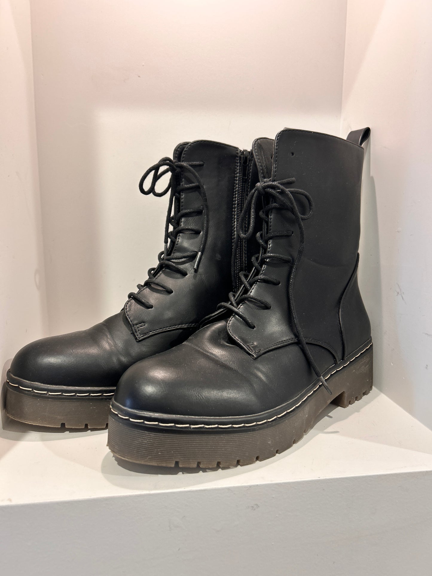 Rubi Boots - Size 40