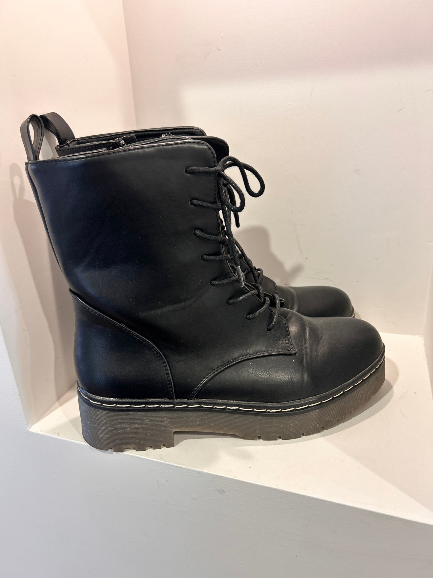 Rubi Boots - Size 40
