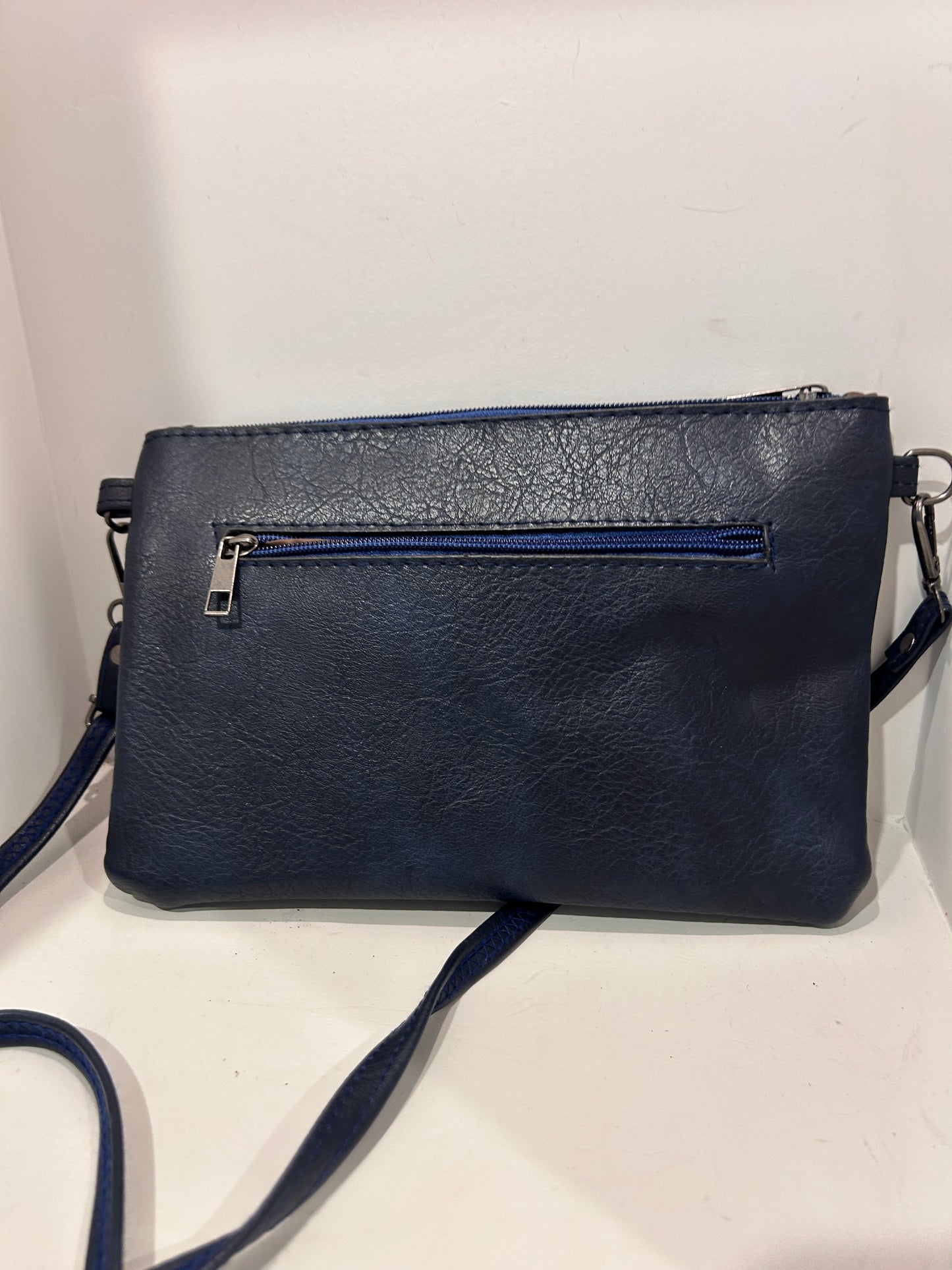 Brand Unknown Handbag - OS