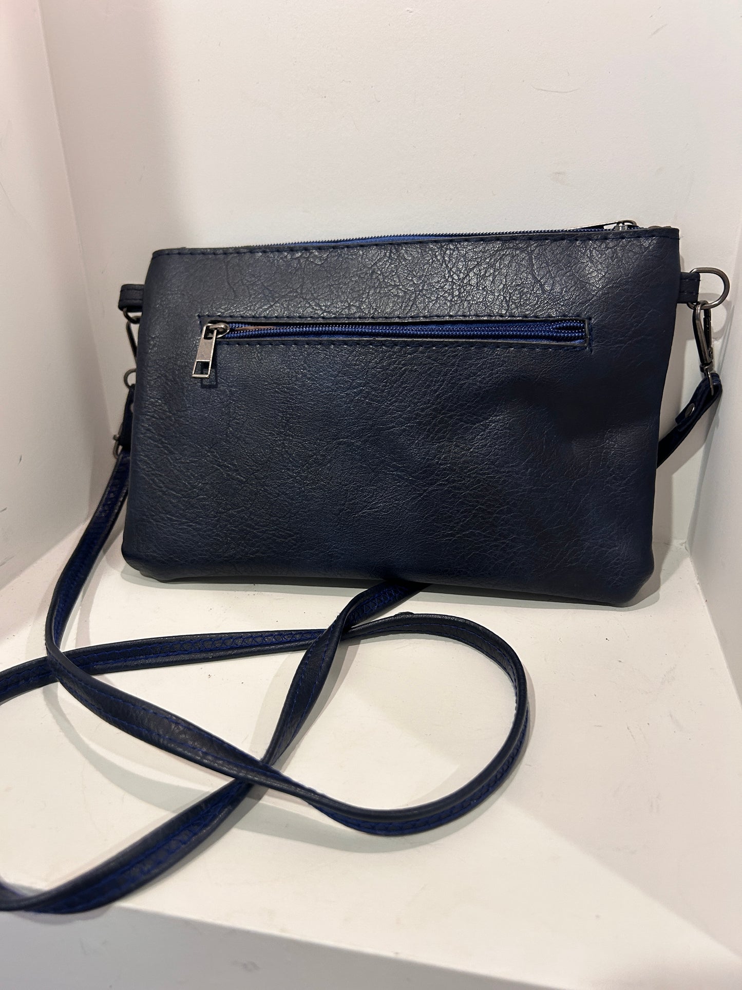 Brand Unknown Handbag - OS
