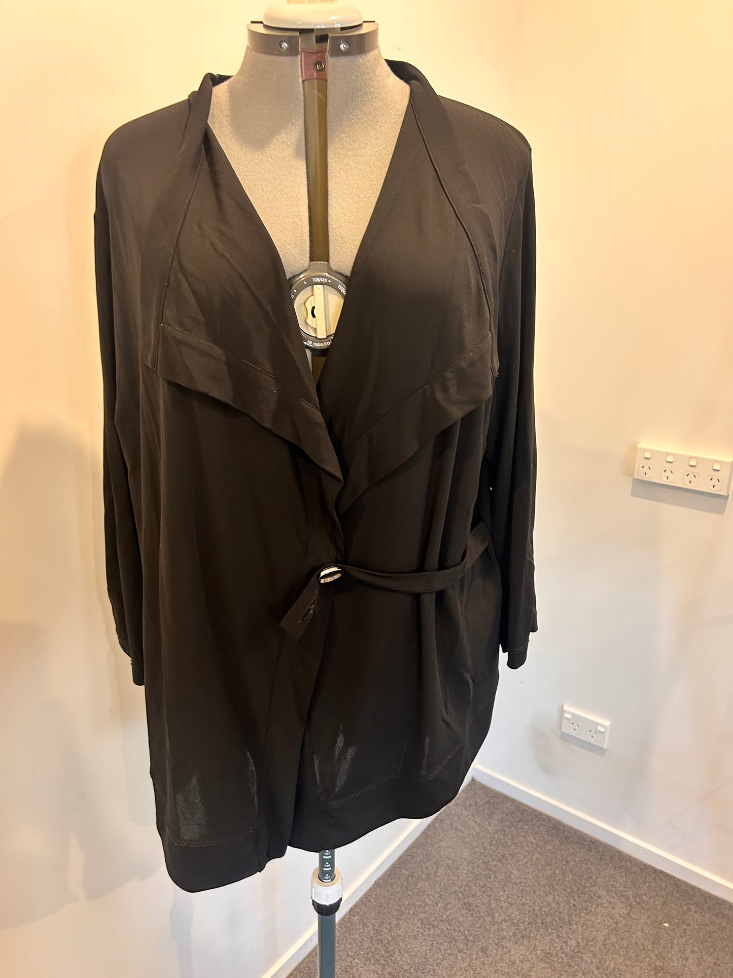 Taking Shape Top - Size L