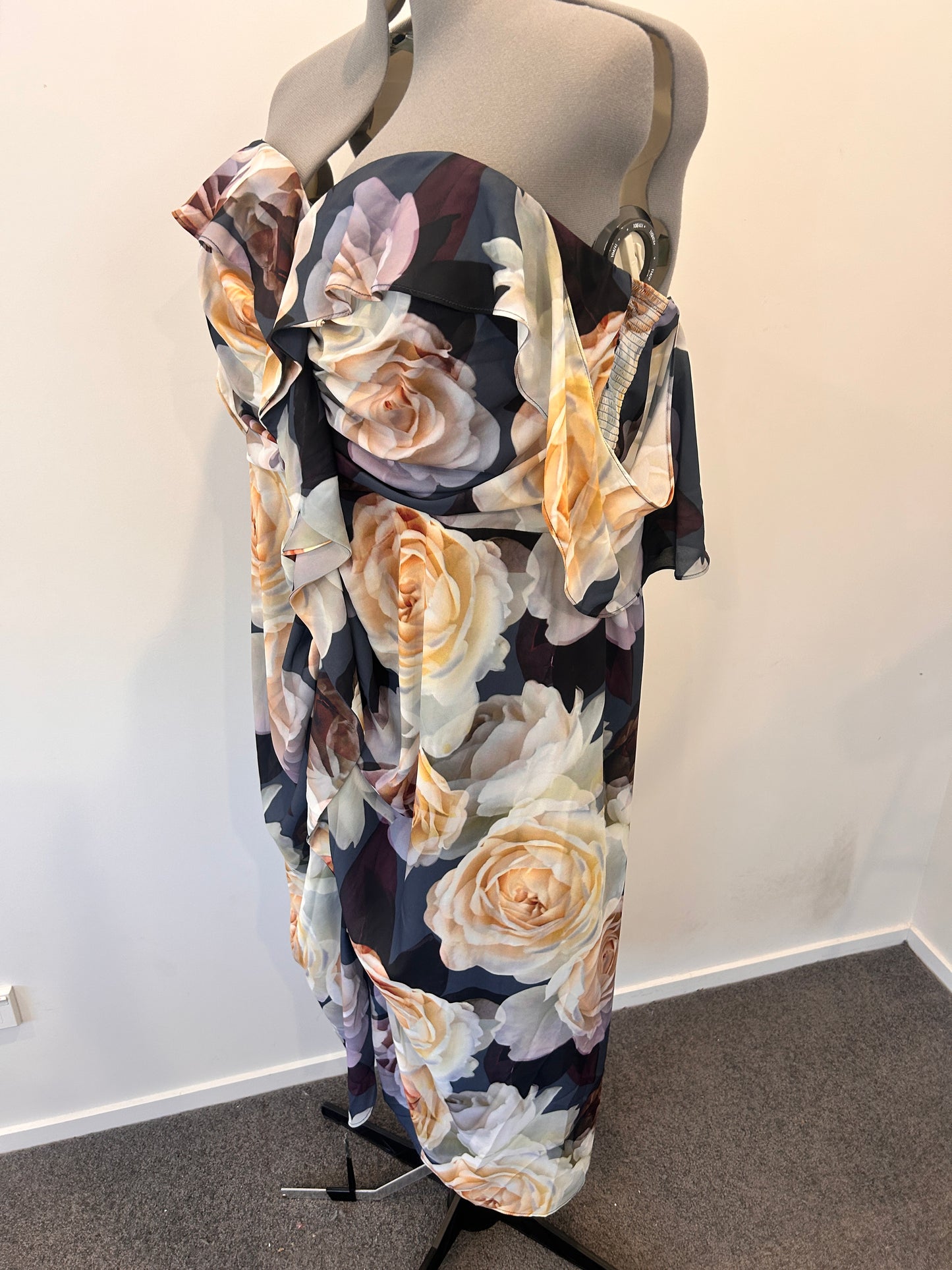 City Chic Dress - Size XL (22) (BNWT)
