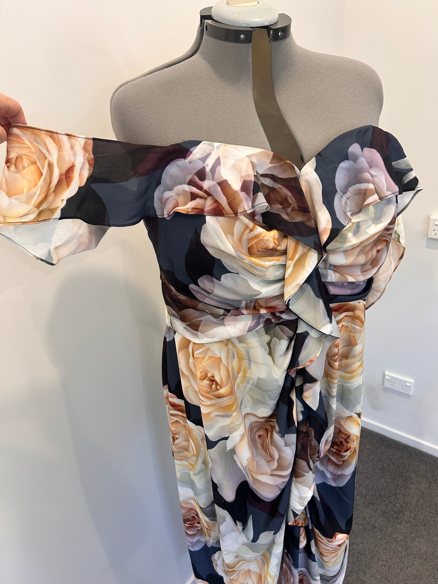 City Chic Dress - Size XL (22) (BNWT)
