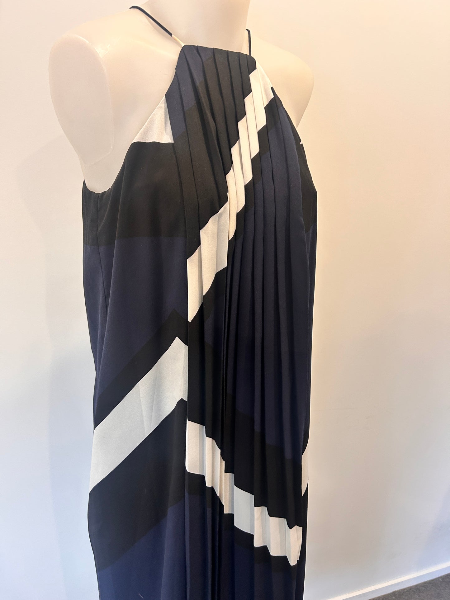 Country Road Pleat Dress - Size 8