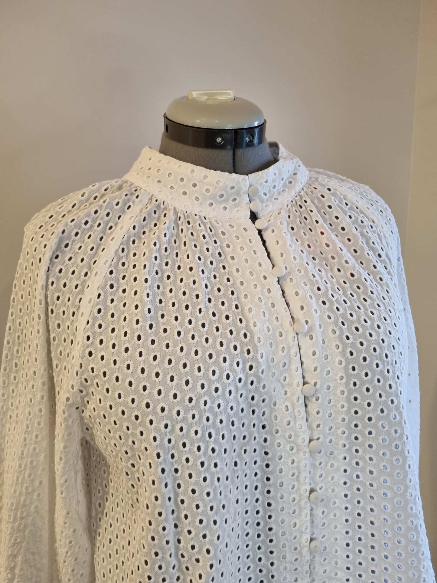 Decjuba Broderie Shirt - Size 14