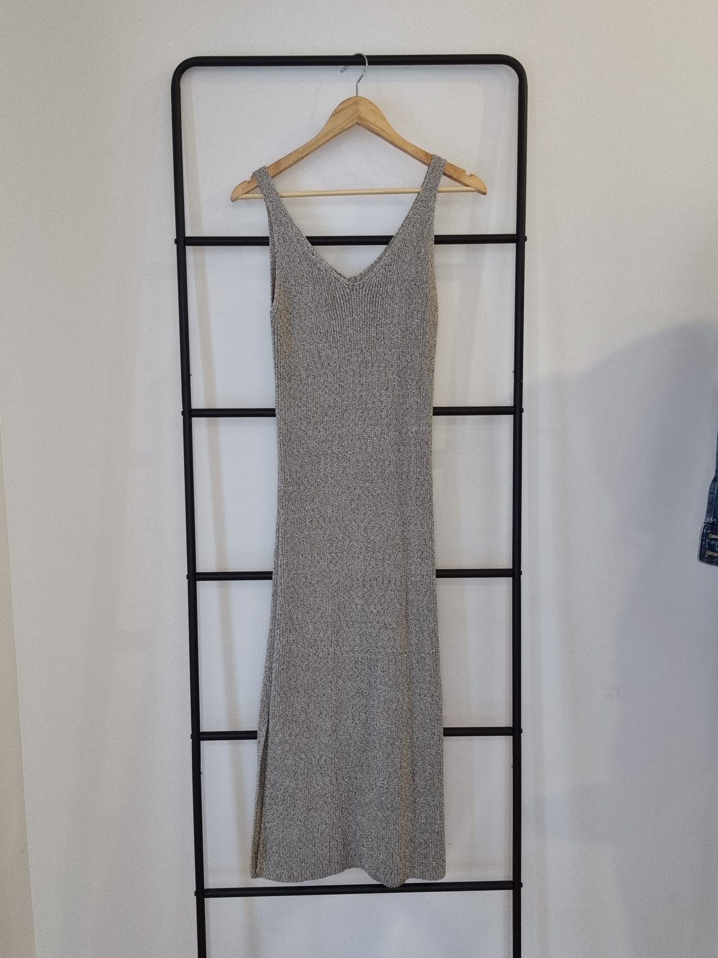 Country Road Sleeveless Midi Dress - Size M