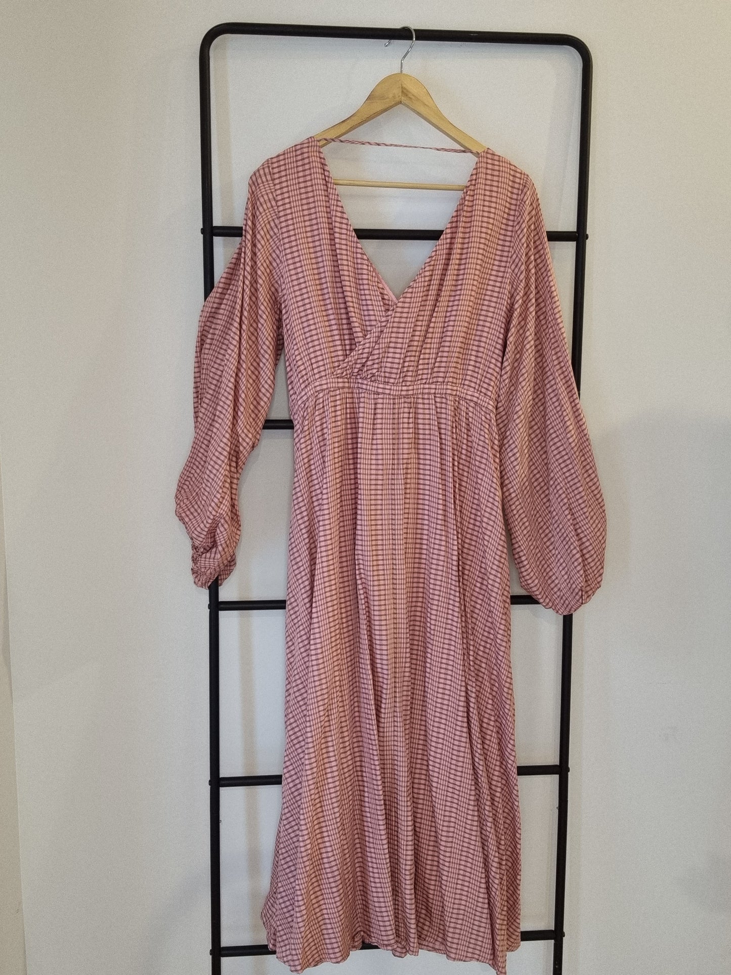 Country Road Midi Dress - Size 12