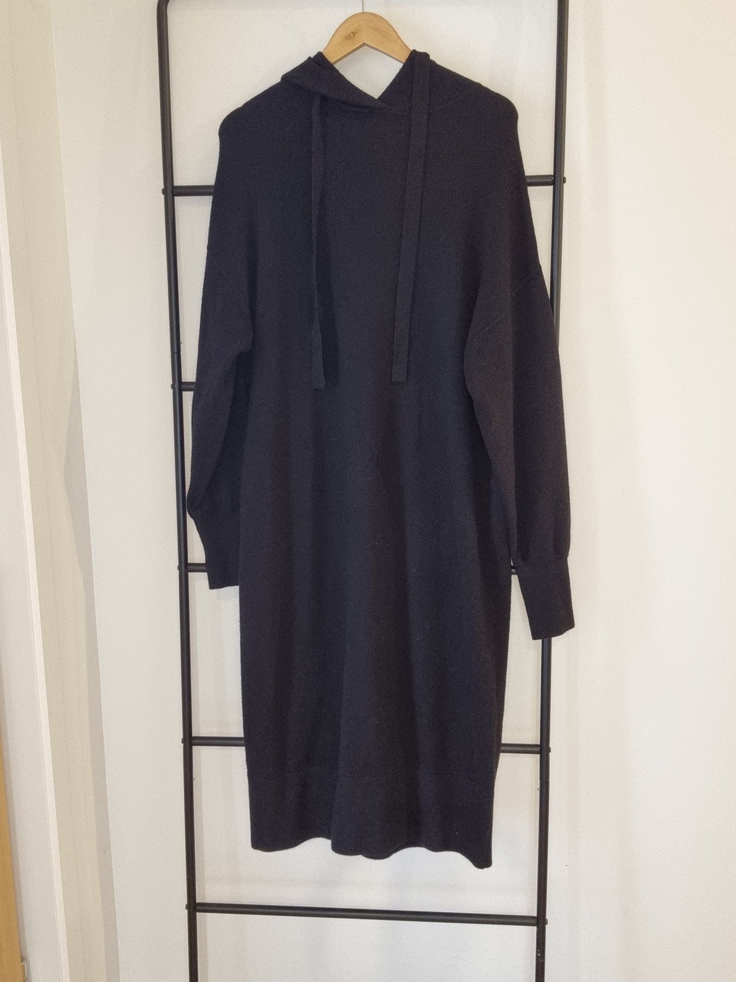 Decjuba Thick Woollen Dress - Size L