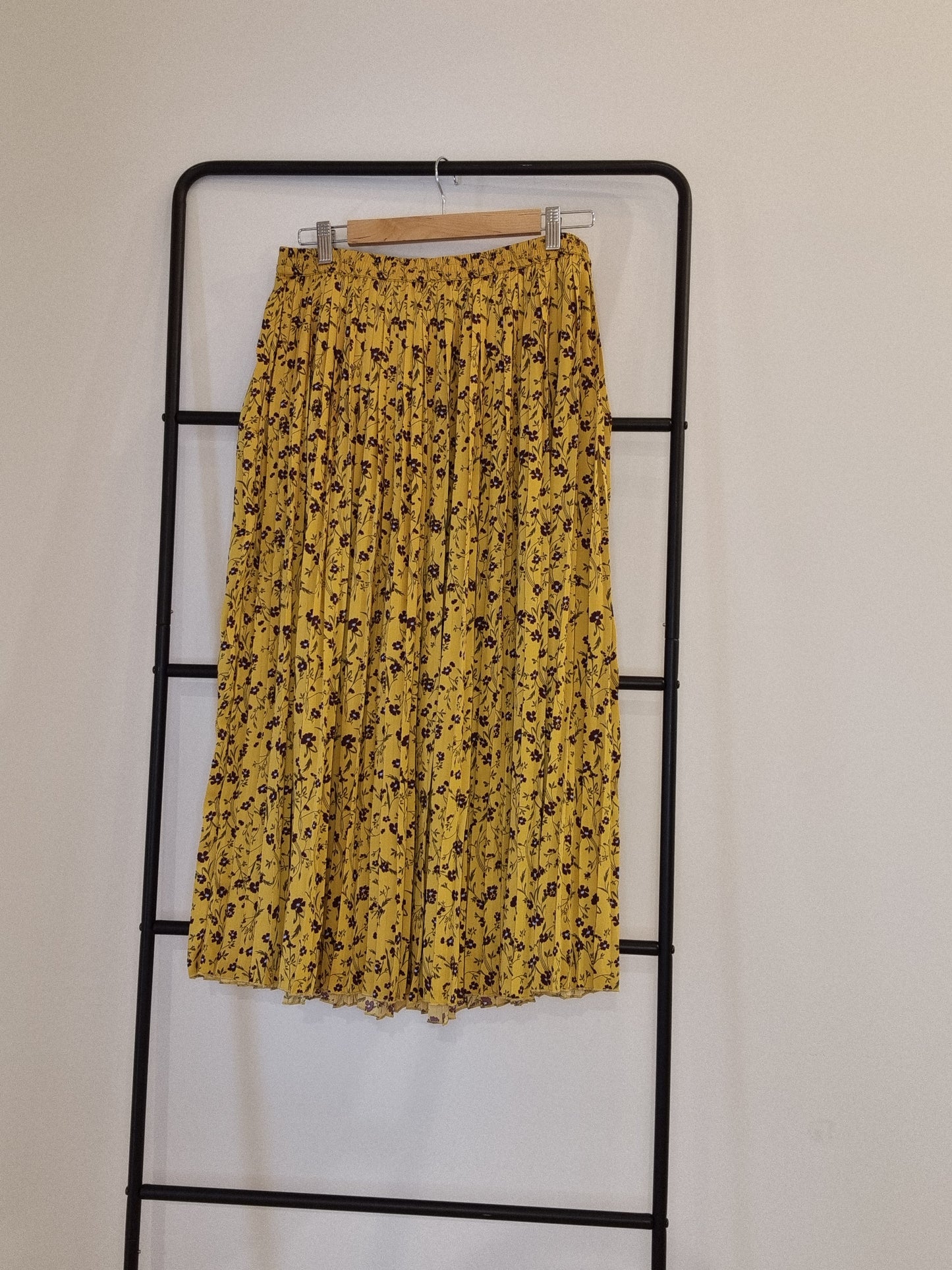 Max Midi Pleated Skirt - Size 14